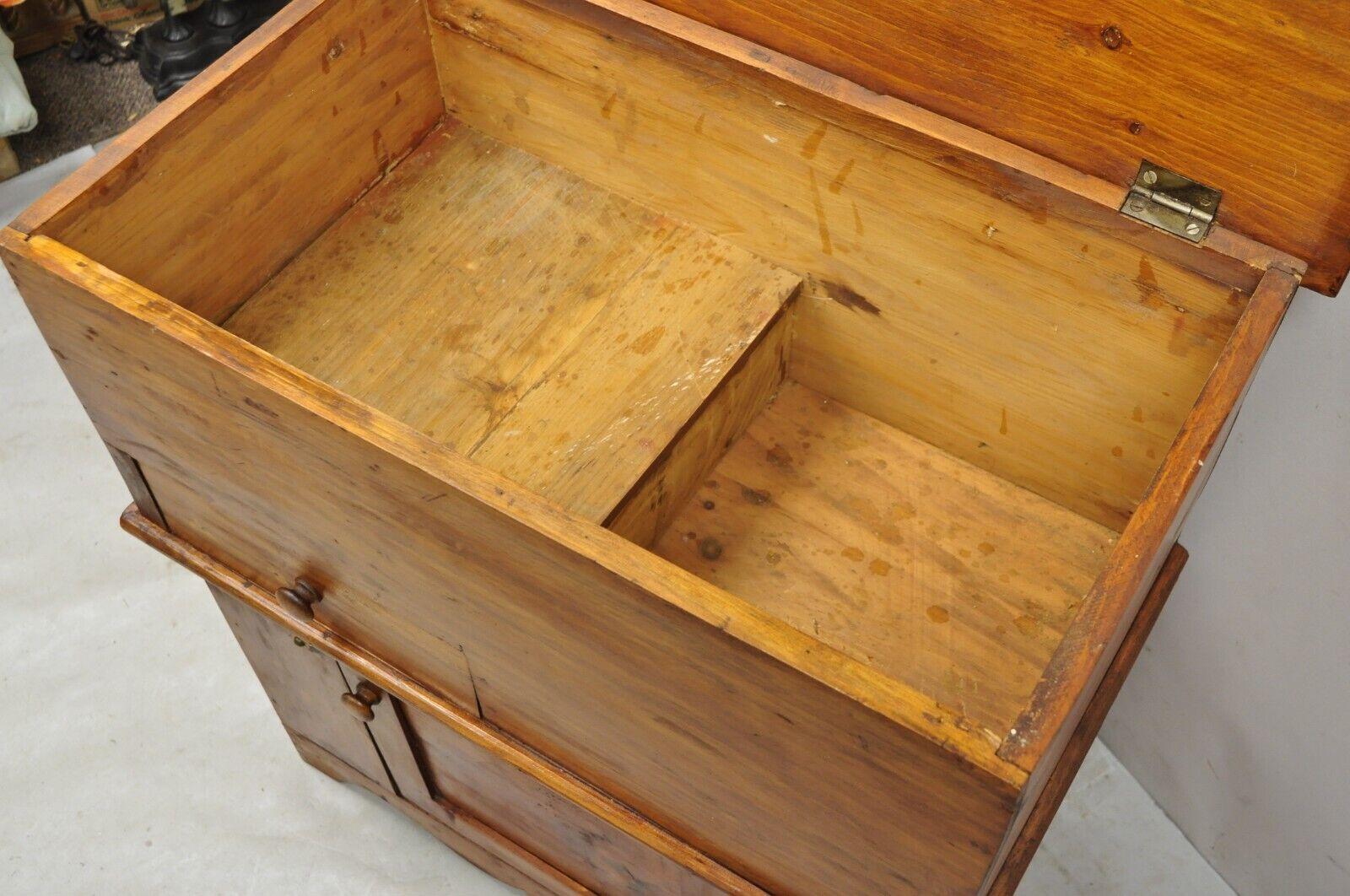 Antique Flip Top Primitive Colonial Pine Wood Washstand Commode In Good Condition In Philadelphia, PA