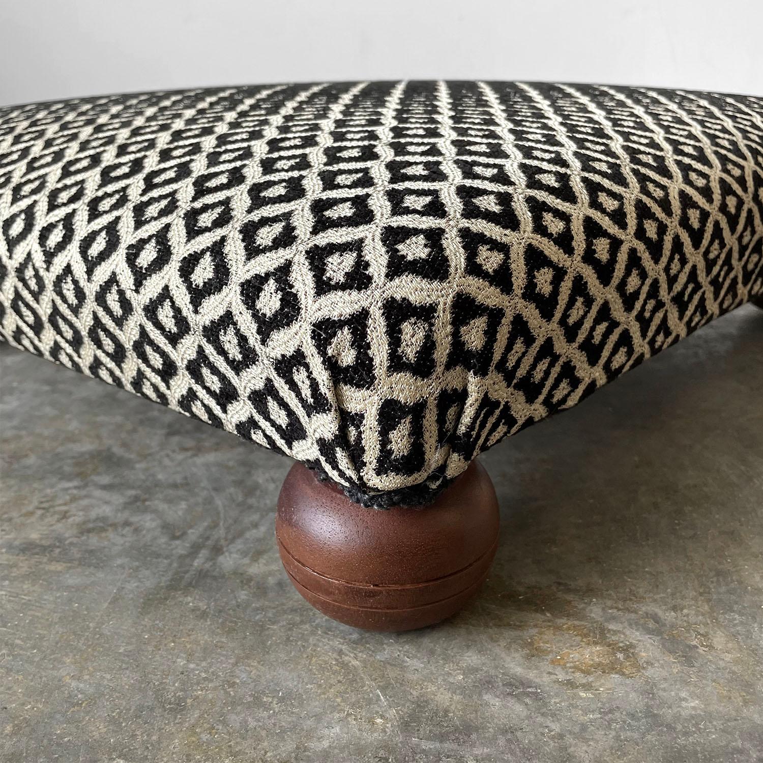 20th Century Antique Ottoman For Sale