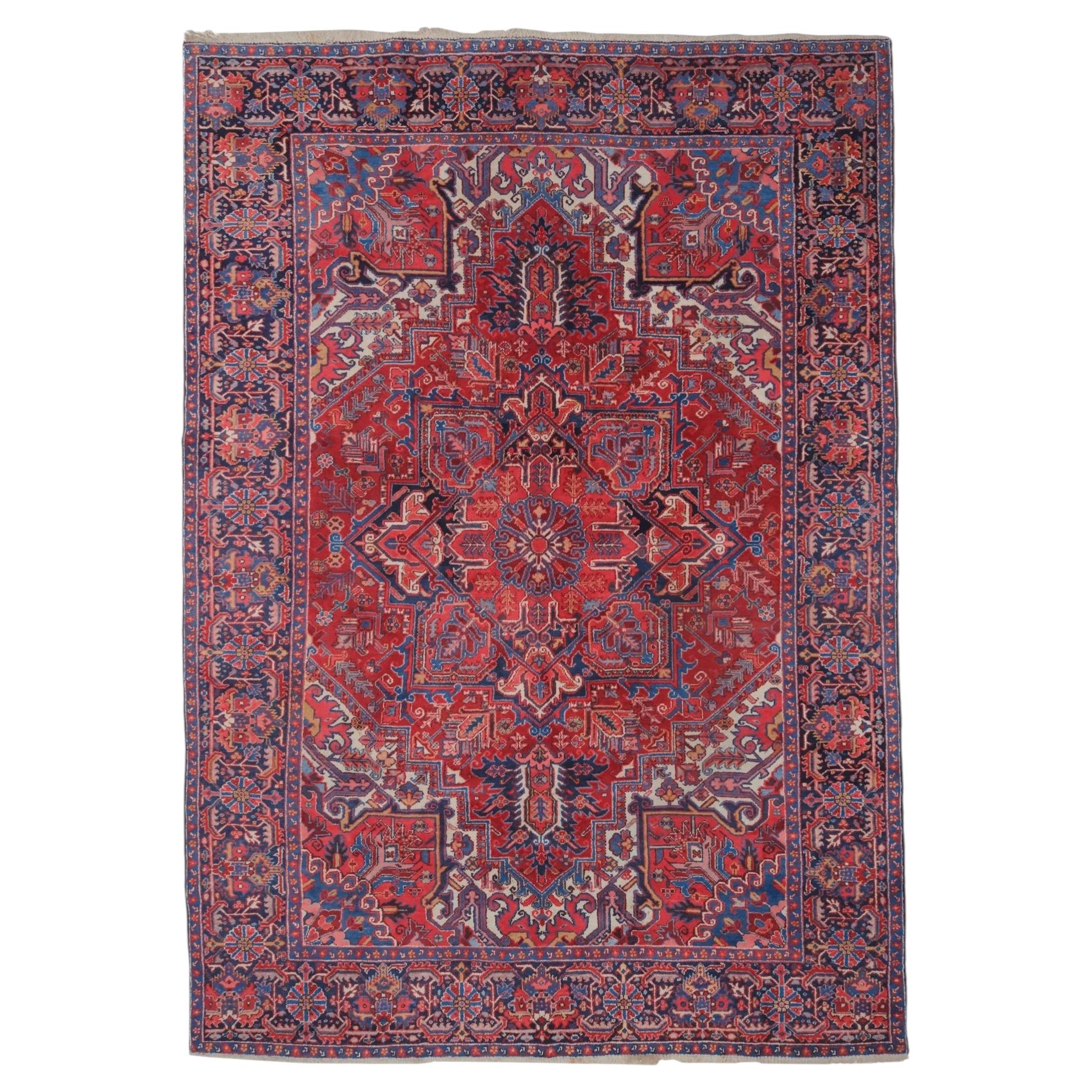 Antiker handgewebter Wollteppich mit floralem und geometrischem Design - Ende 19. im Angebot