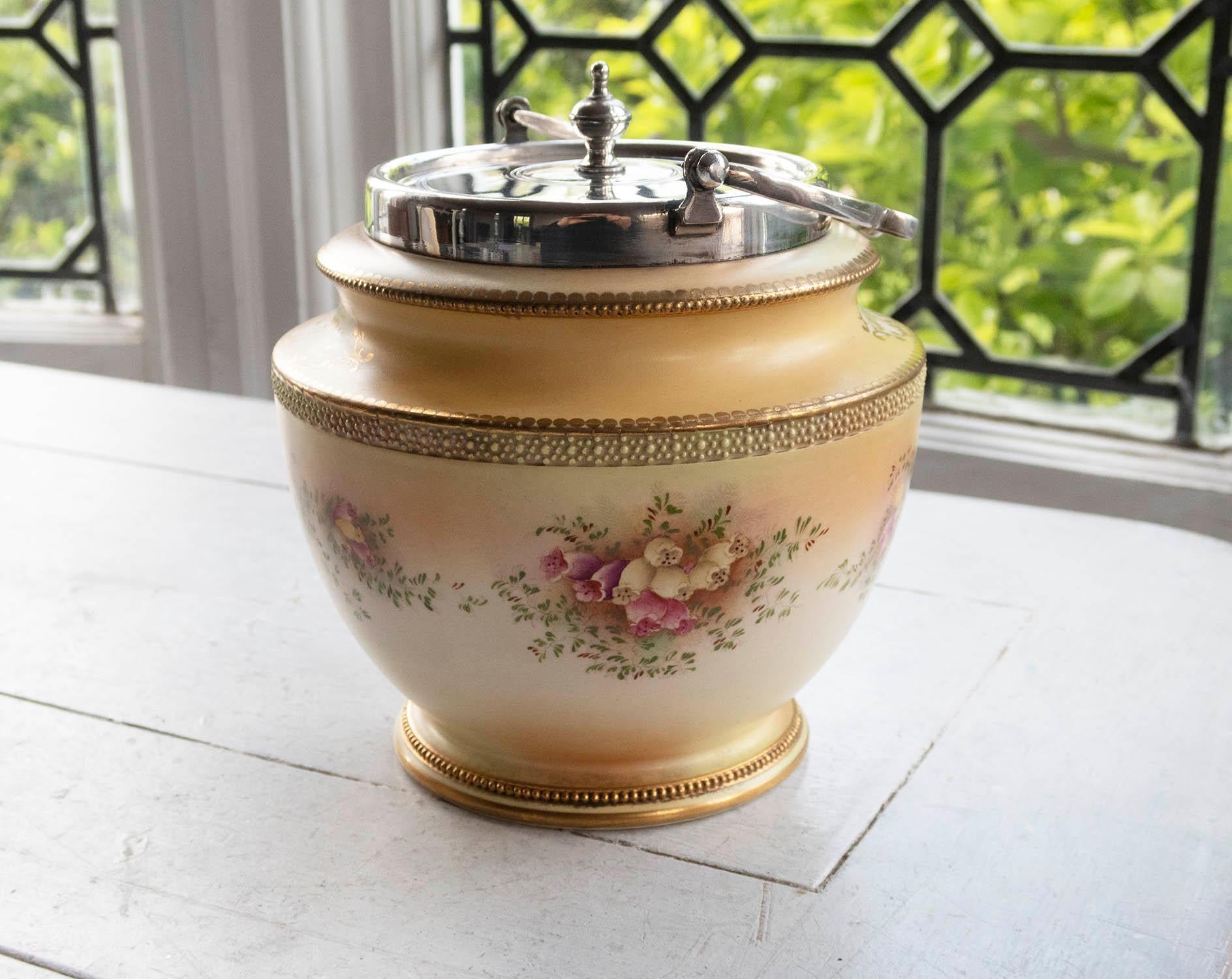 Antique Floral Decorated Carlton Ware Biscuit Barrel. English, C.1920 In Good Condition For Sale In St Annes, Lancashire