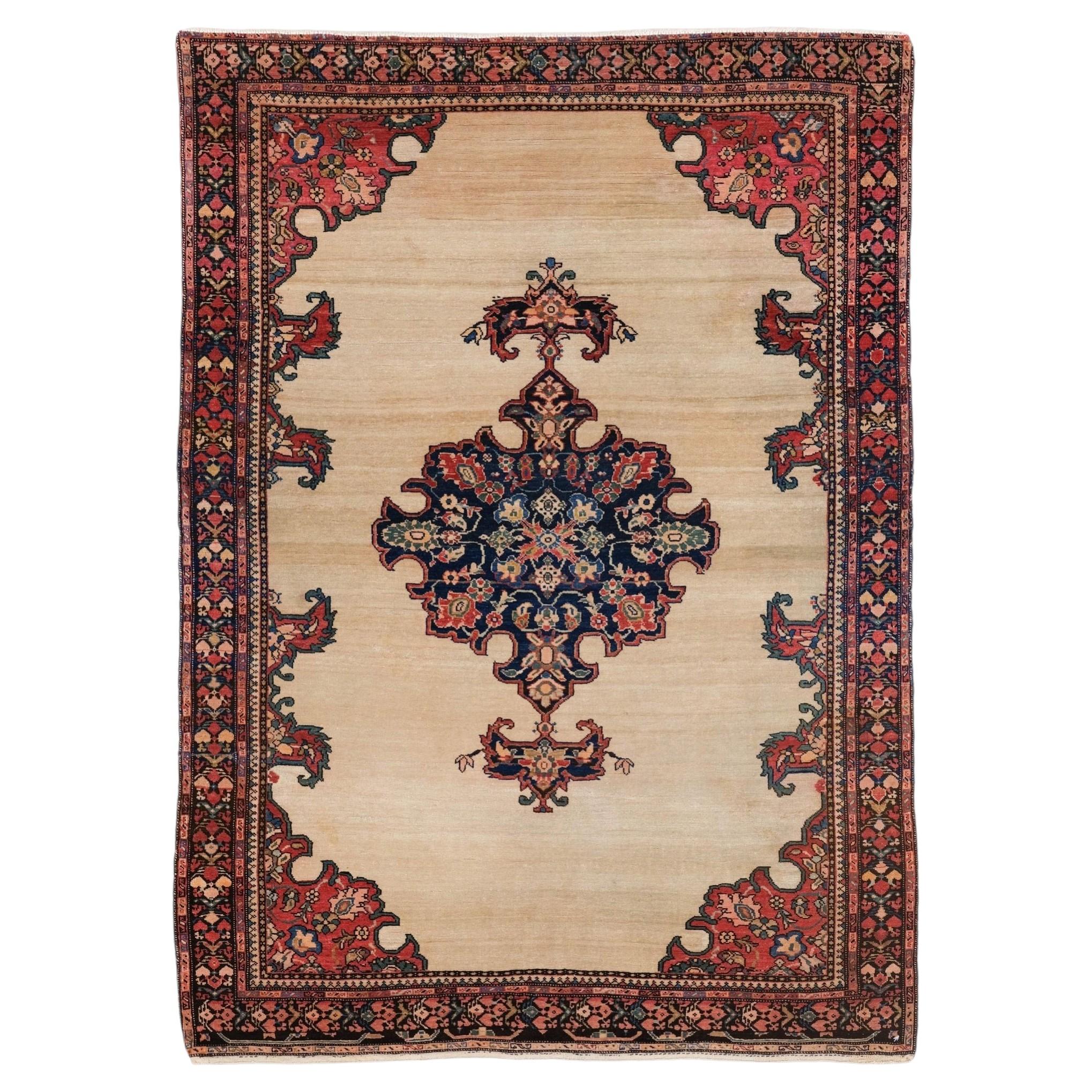 Antique Floral Design Rug - Late 19th Century