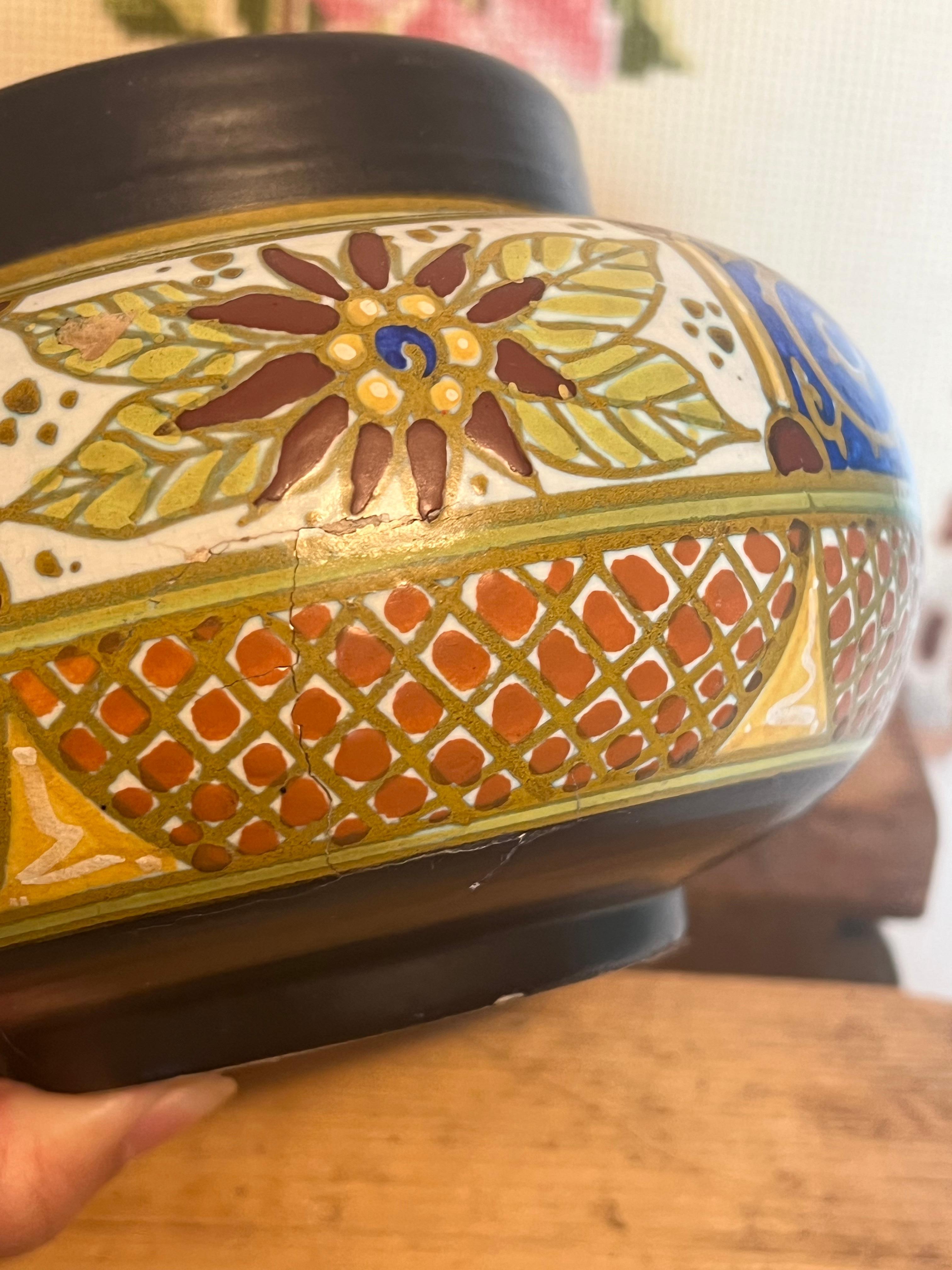 Ceramica Antico vaso floreale olandese in ceramica con coperchio staccabile datato 1846 in vendita