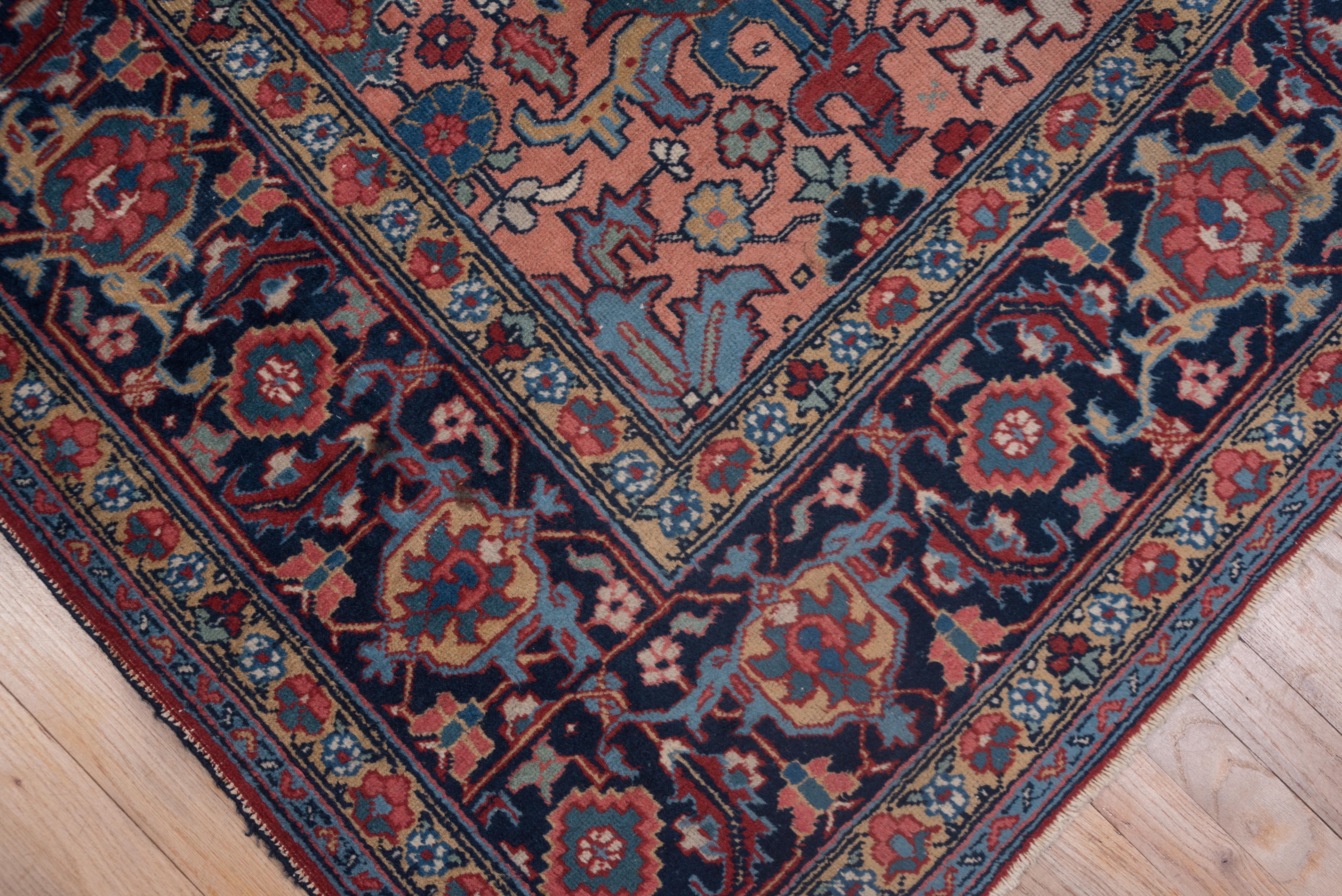 Antique Floral Heriz Carpet, circa 1930s In Good Condition In New York, NY