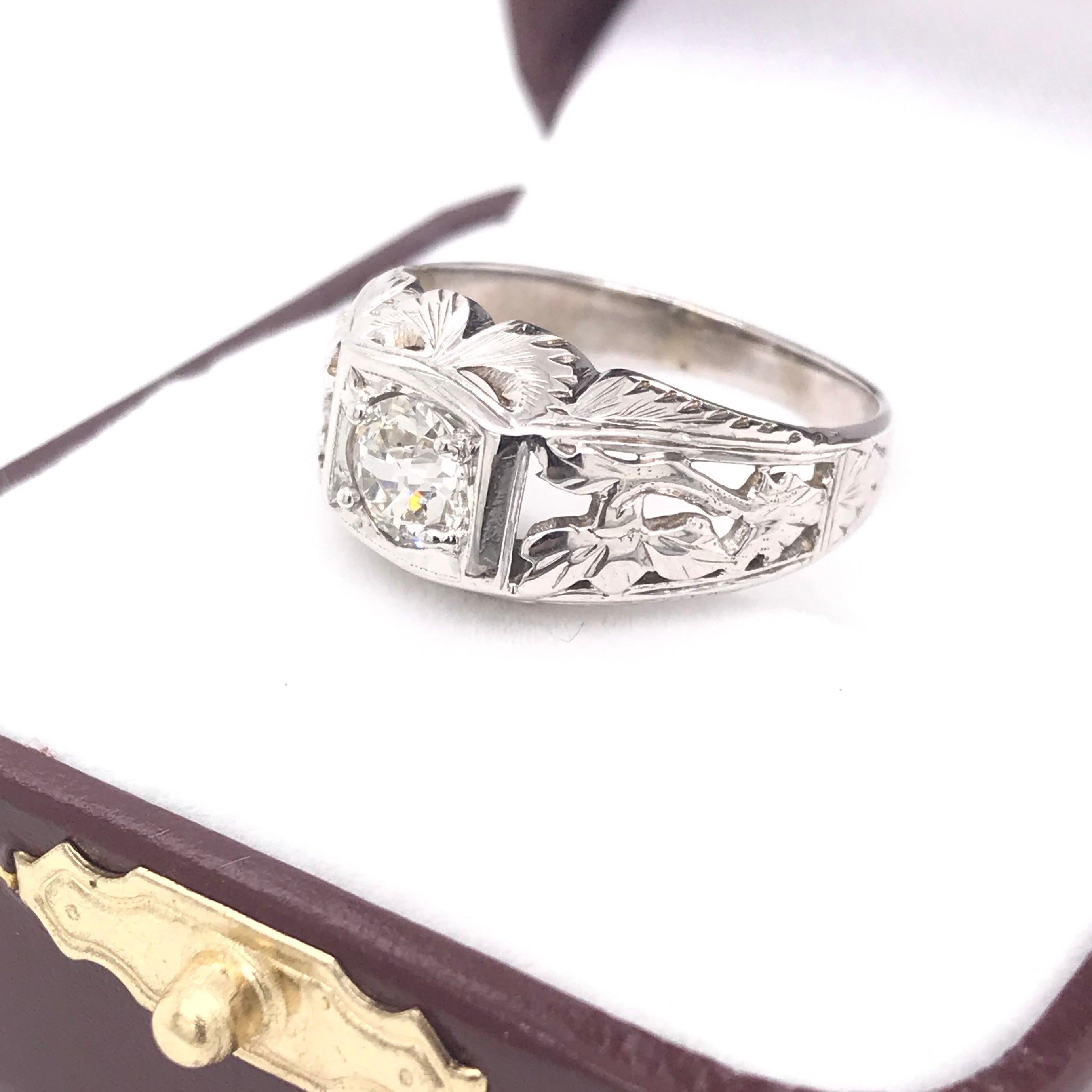 Antique Floral Motif Diamond Ring For Sale 4