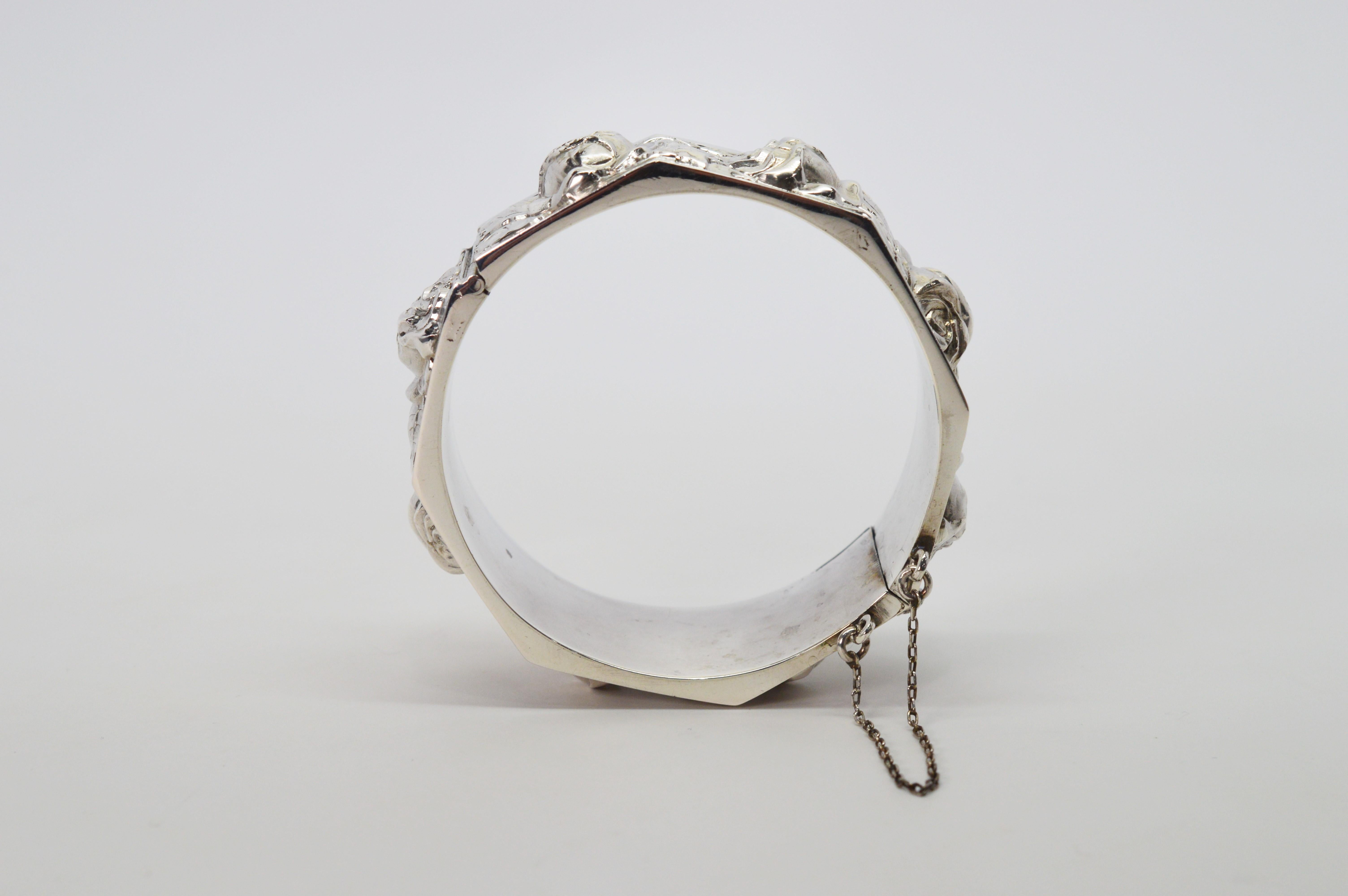 Antique Floral Silver Bangle Bracelet For Sale 1