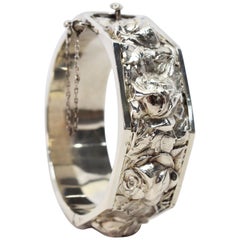 Antique Floral Silver Bangle Bracelet