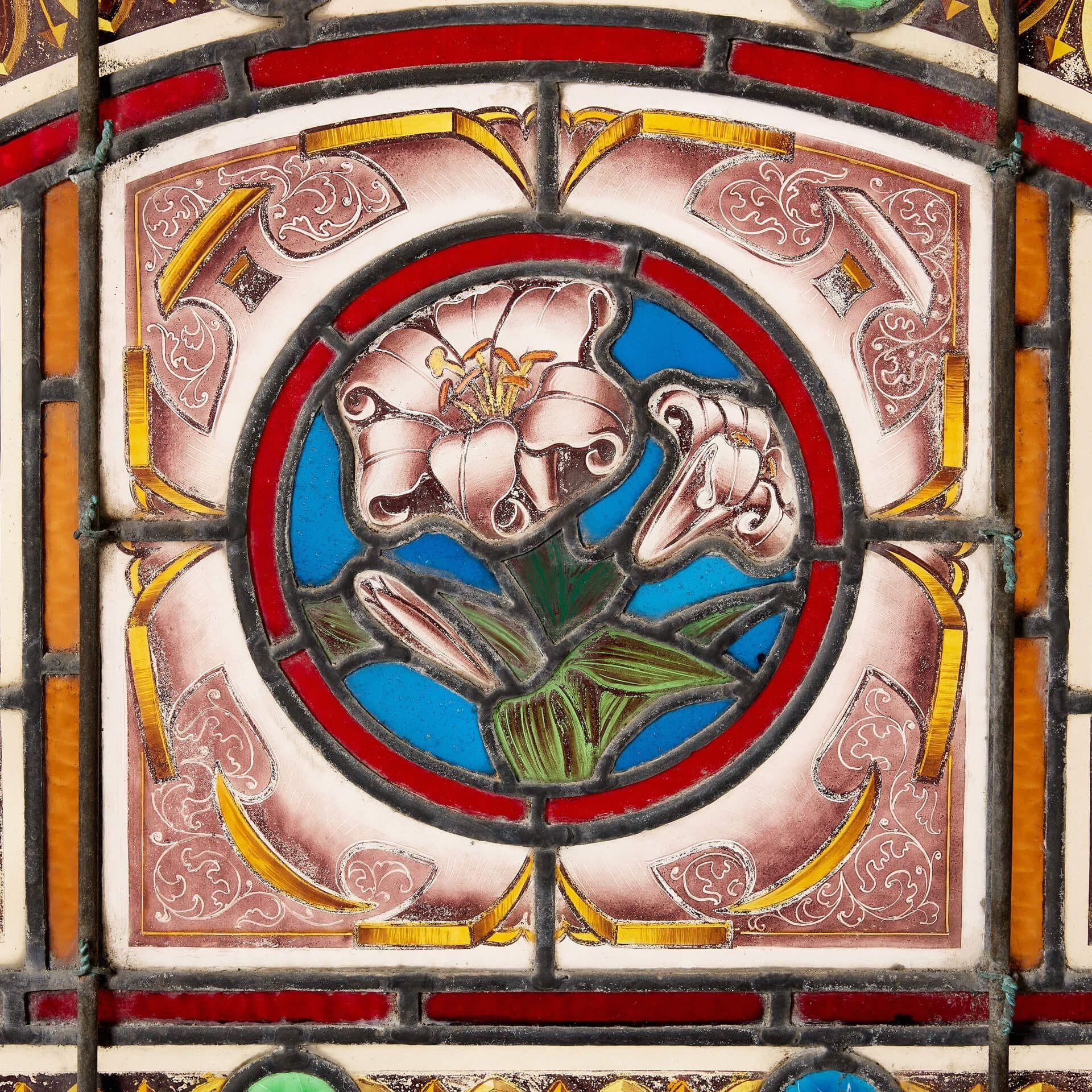 Antique Floral Stained glass Fanlight Victoriano en venta