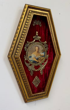 Arte Antiques Florentine Victorian Round Lady Portrait Wall Art on Velvet, Wall Plaque