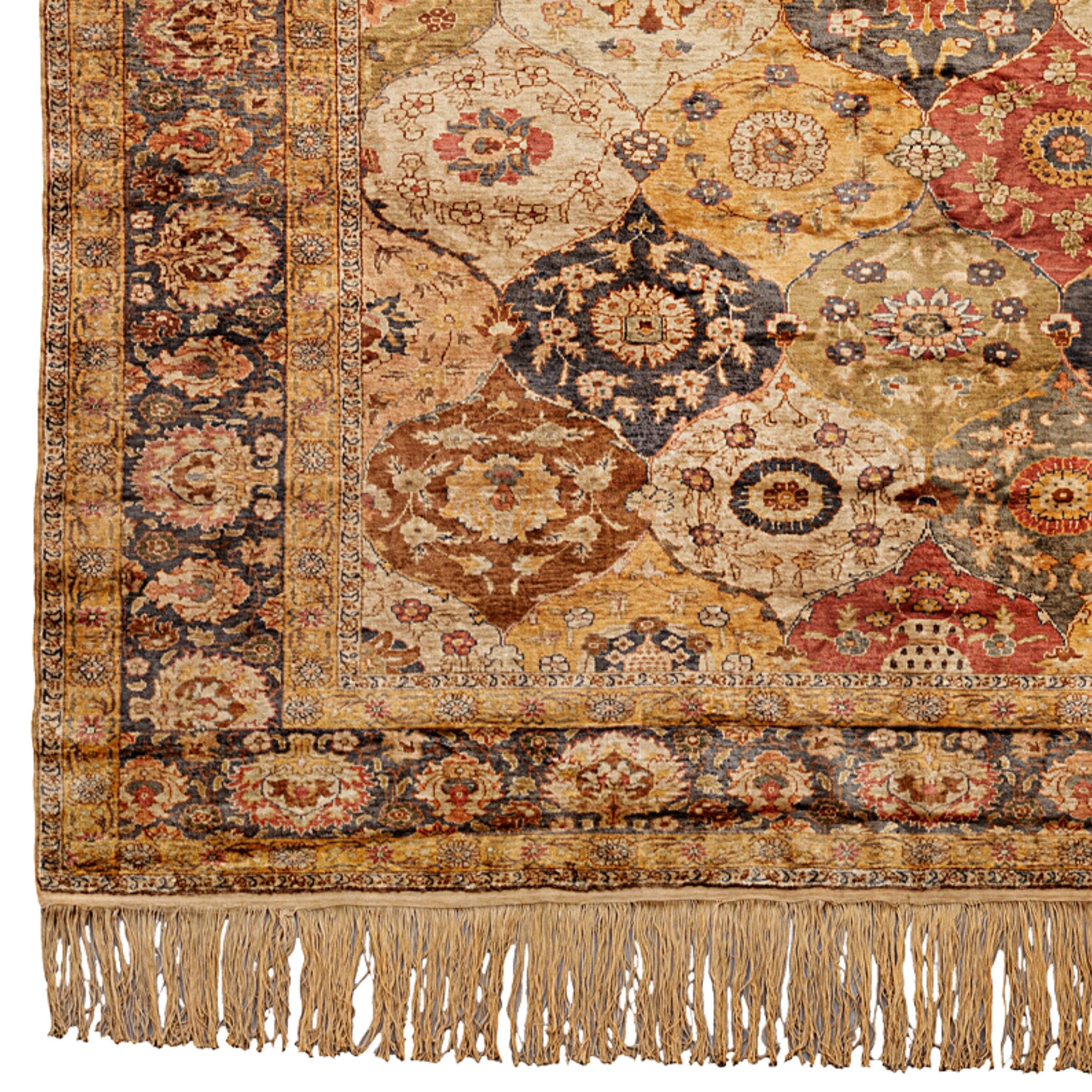 Tappeto Flosh antico - Tappeto Flosh Kayseri del XX secolo 195x290 cm (76,7x114 In)

Offriamo un'ampia collezione di tappeti Kayseri Flush in seta e misto lana.
Questi tappeti sono del tipo Kayseri Floss, famosi in tutto il mondo. Ha un filo di seta