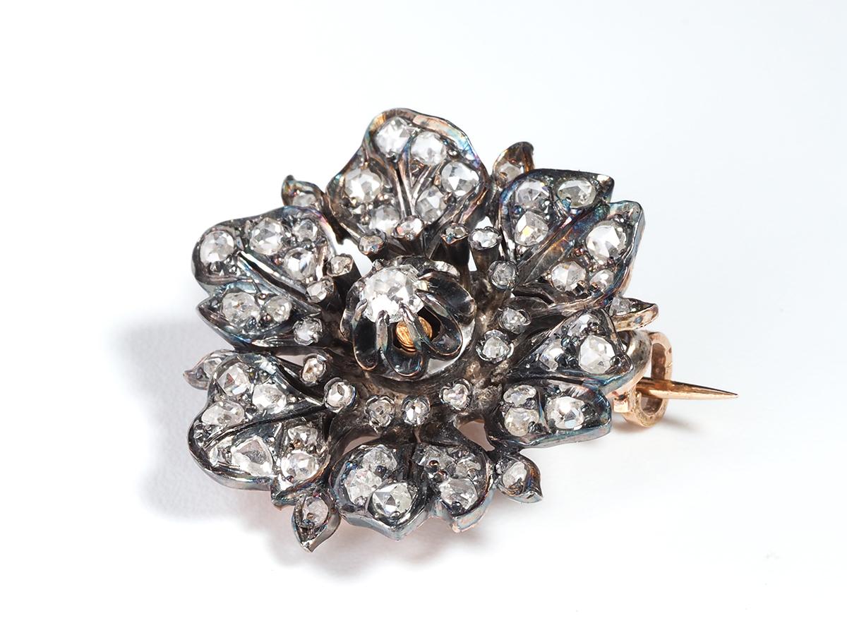 Femenino o masculino Antiguo Broche Aciano Diamantes Oro Plata Pétalos Bosque Ninfa Hoja vegetal en venta
