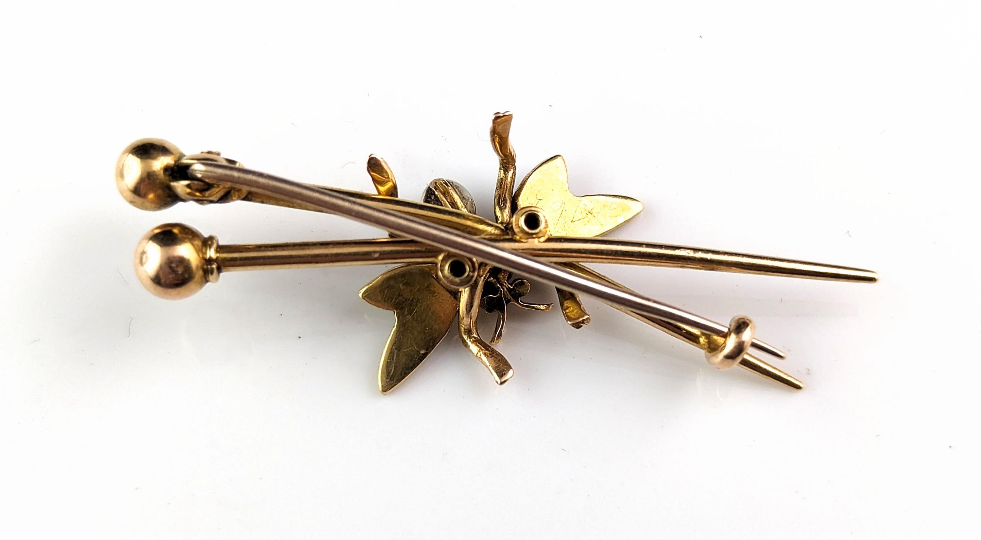 Antique fly brooch, crossed needles, 15k gold, Sapphire and pearl  For Sale 4