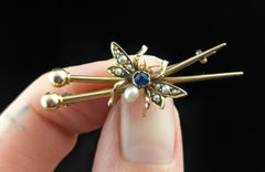 Antique fly brooch, crossed needles, 15k gold, Sapphire and pearl