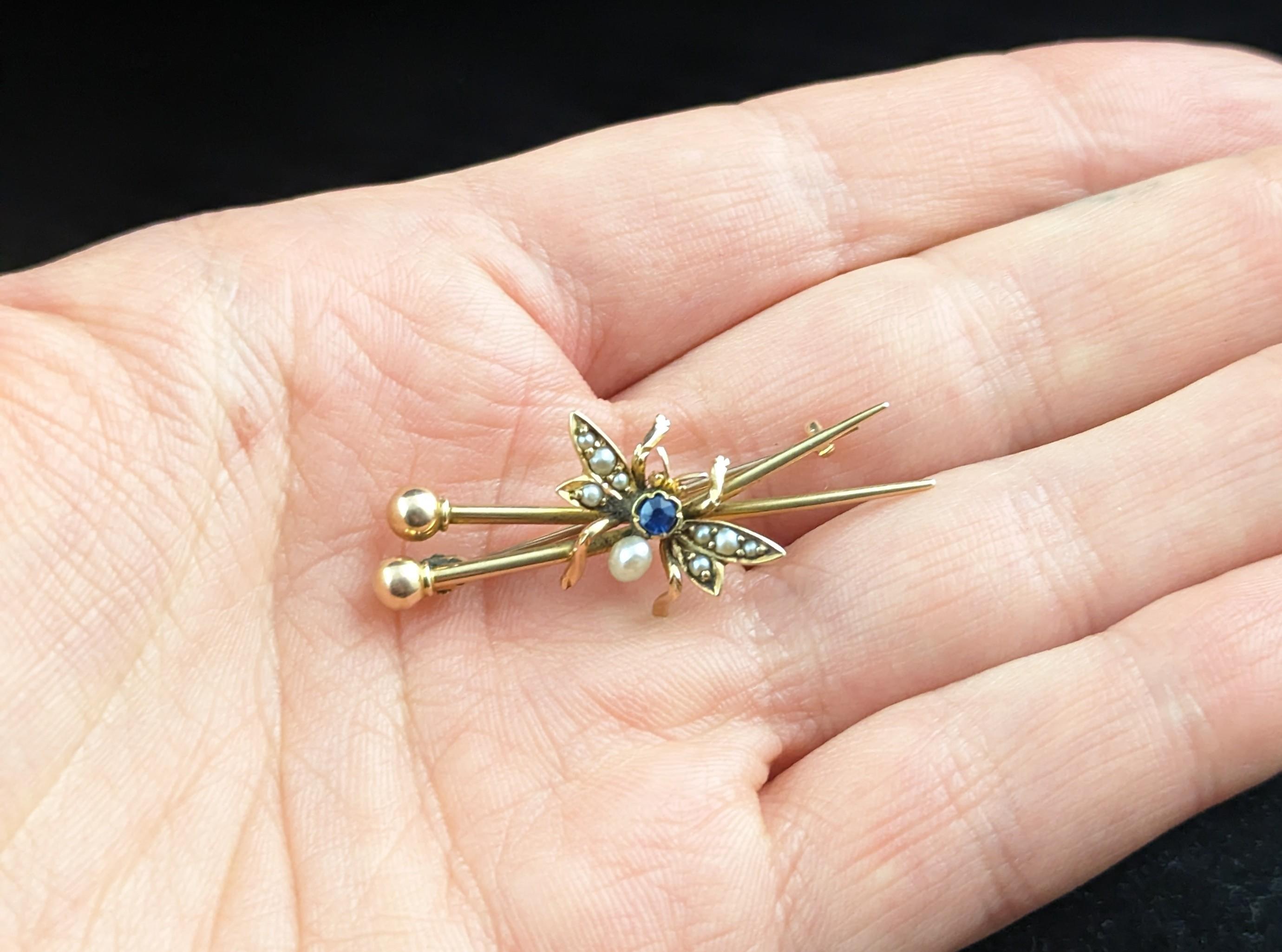 fly brooch pin