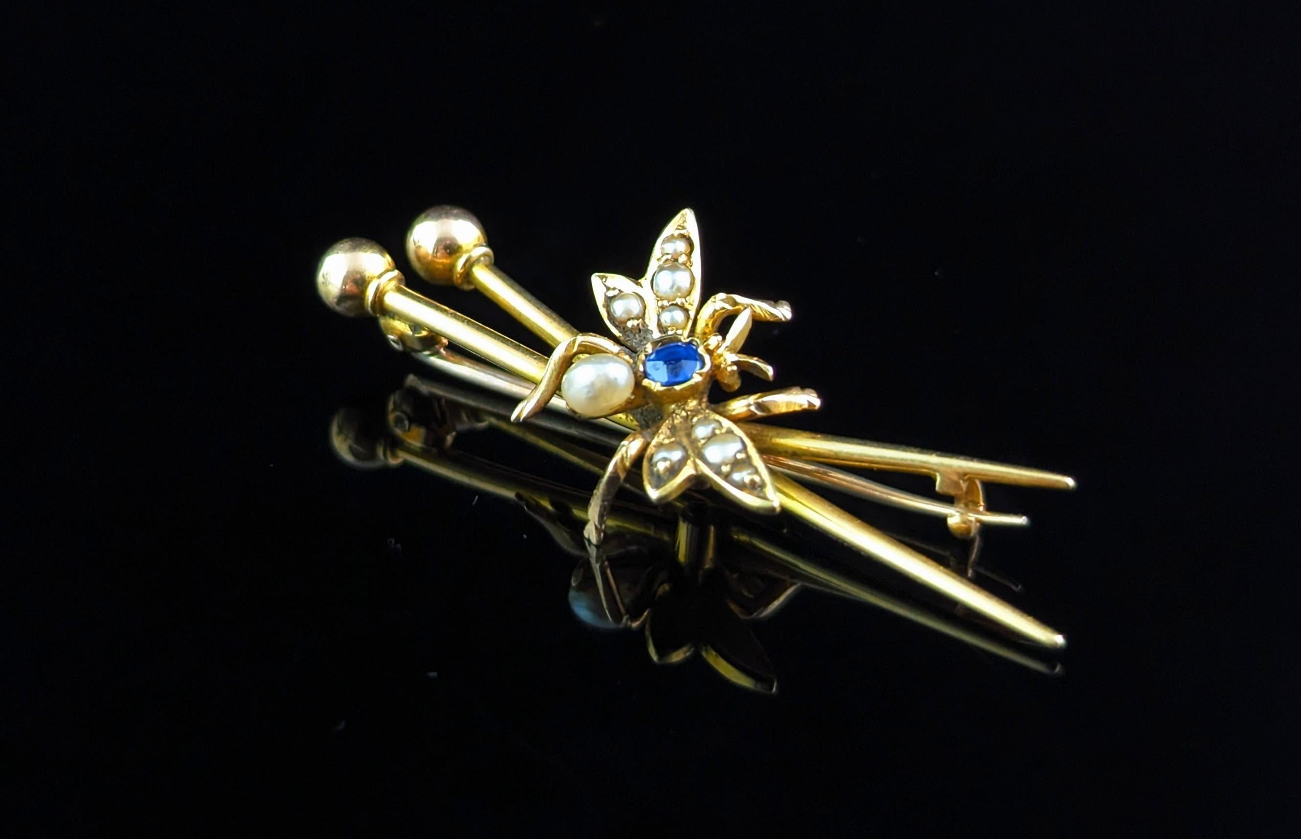 Round Cut Antique fly brooch, crossed needles, 15k gold, Sapphire and pearl  For Sale