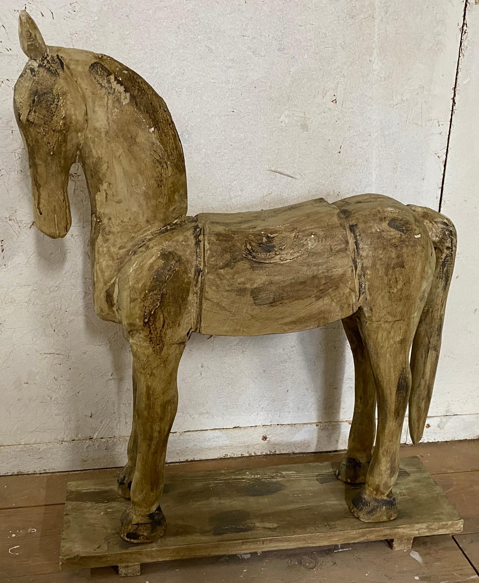 Antike Volkskunst Pferd-Skulptur im Angebot 3