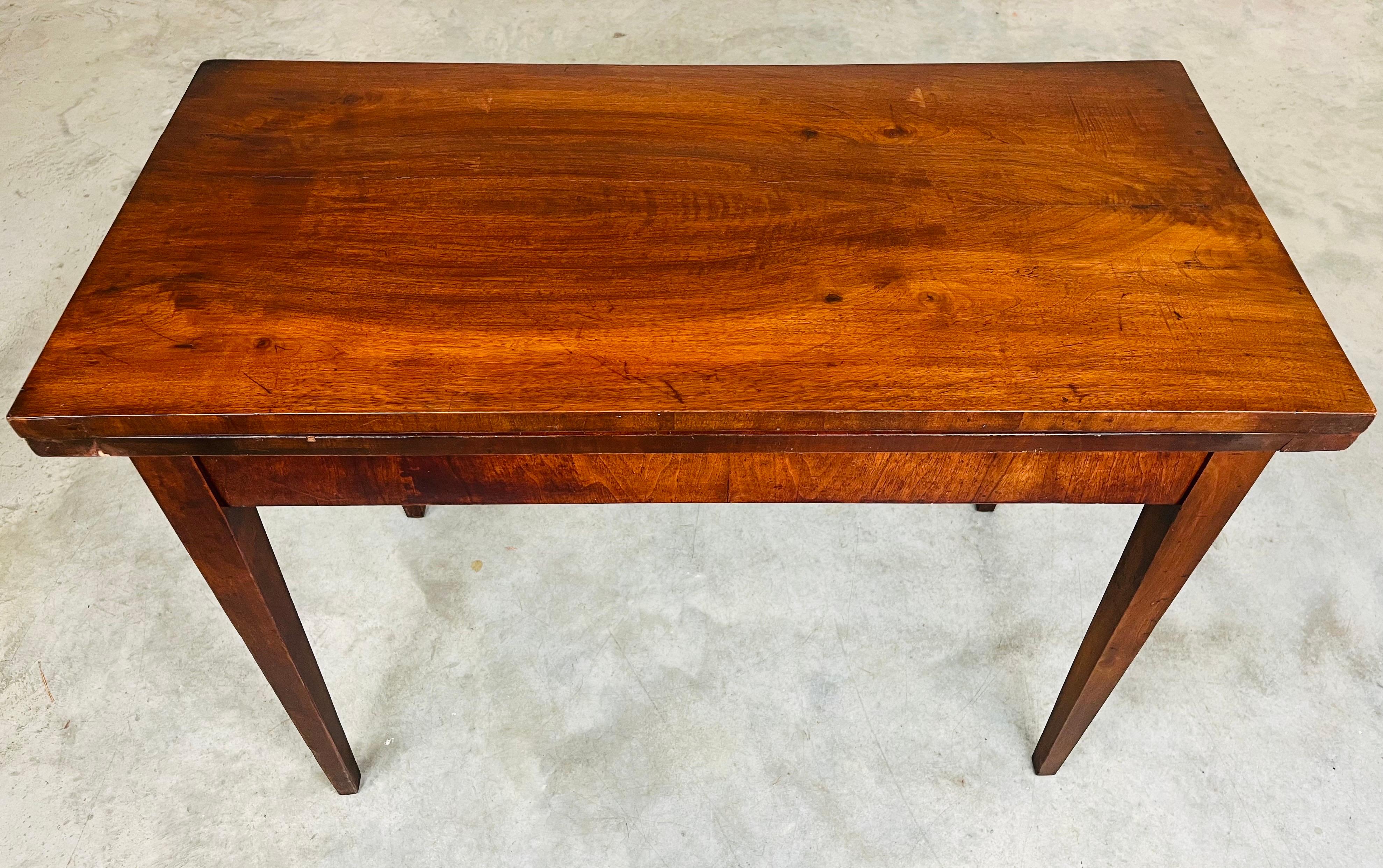 Antique Fold Over English Mahogany Card Table Circa 1910 In Good Condition For Sale In Southampton, NJ