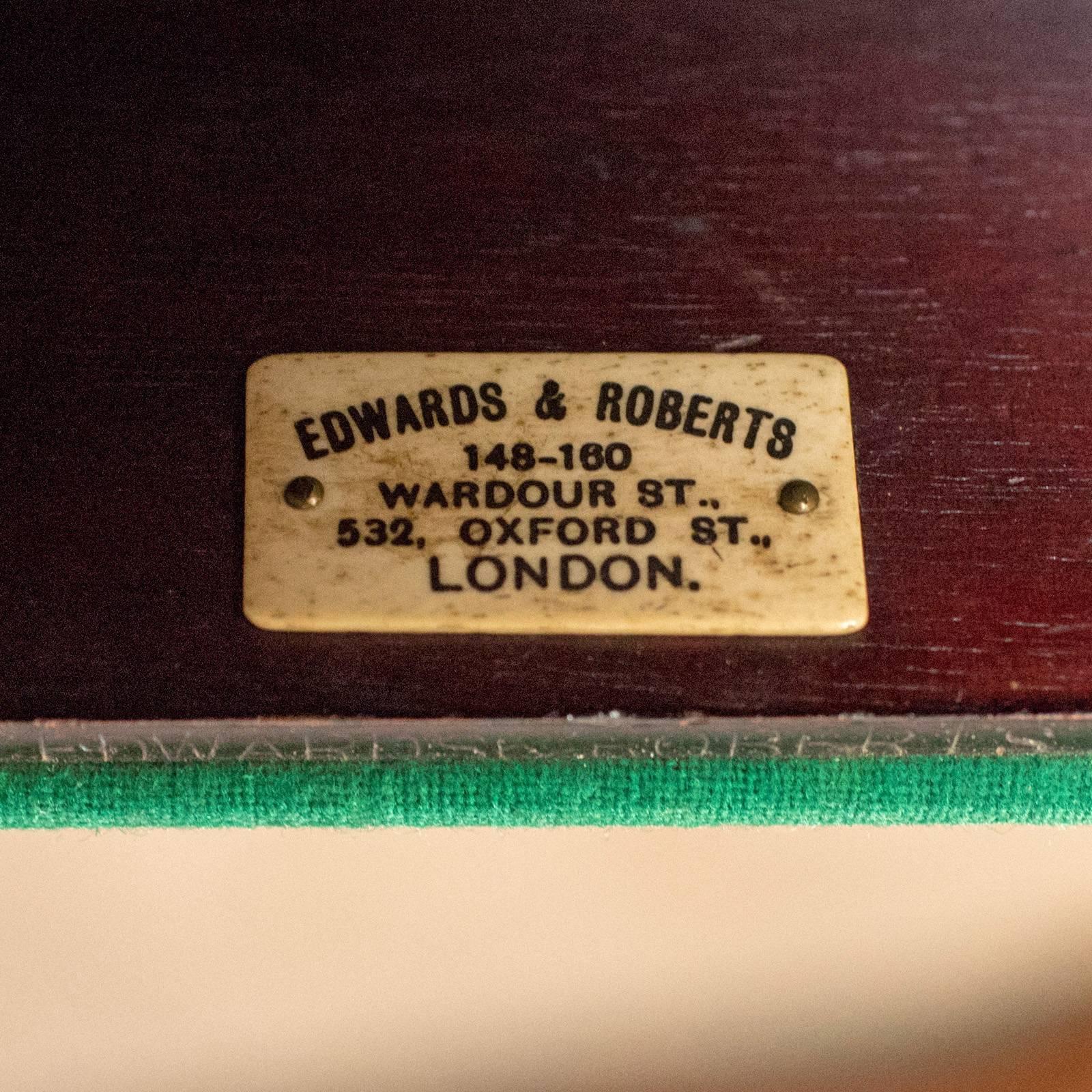 Antiker klappbarer Spieltisch, englisch, Edwards & Roberts, London, um 1880 im Angebot 1