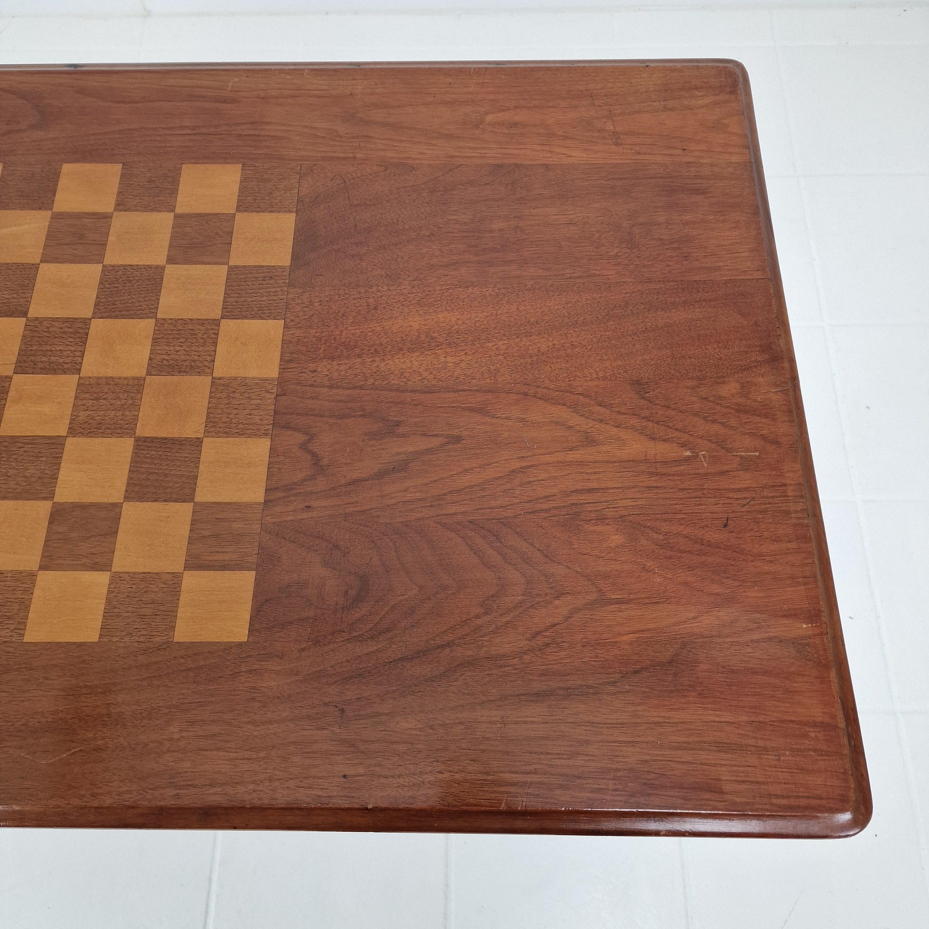 Ancienne table d'échecs pliable en bois, France, 19ème siècle en vente 6