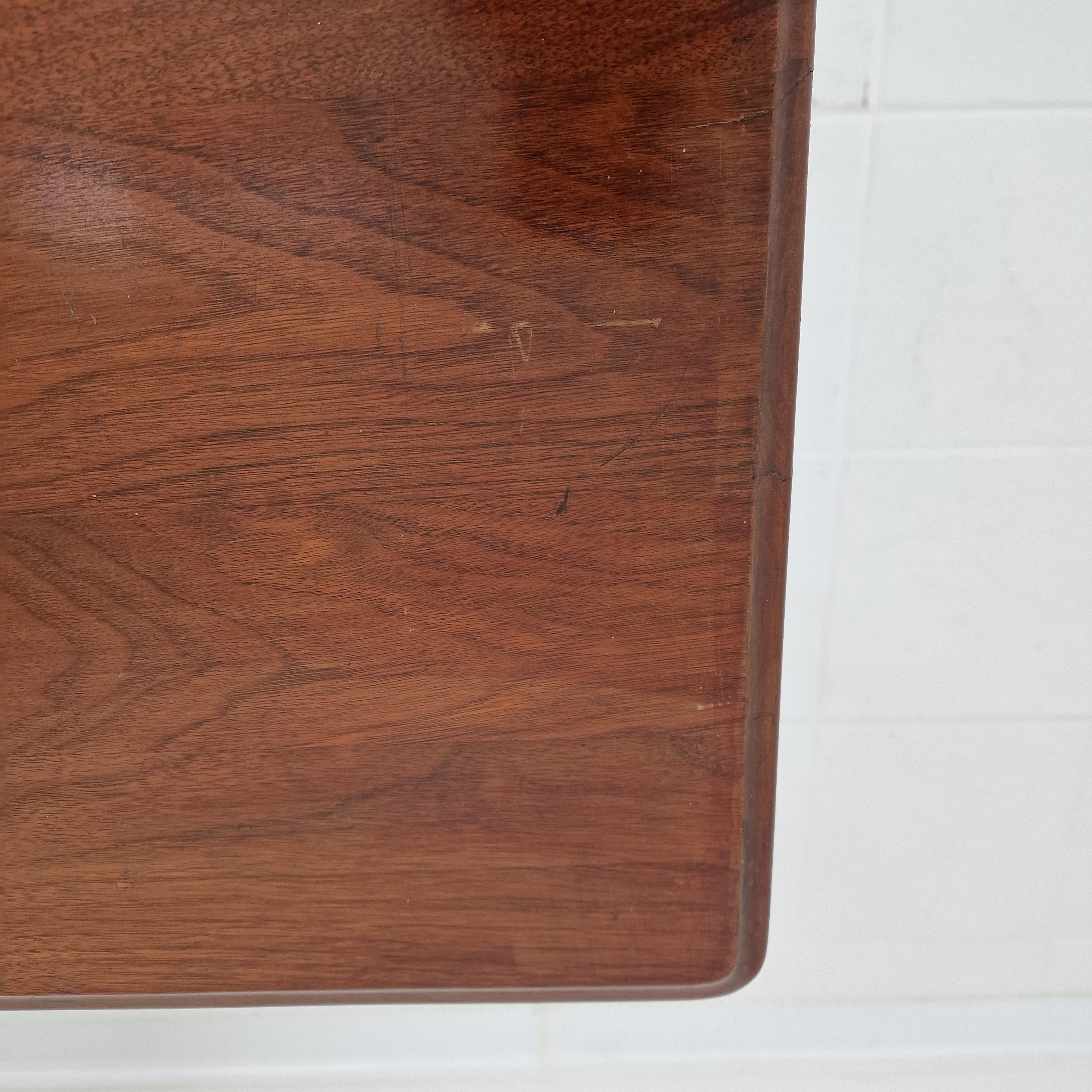 Ancienne table d'échecs pliable en bois, France, 19ème siècle en vente 12