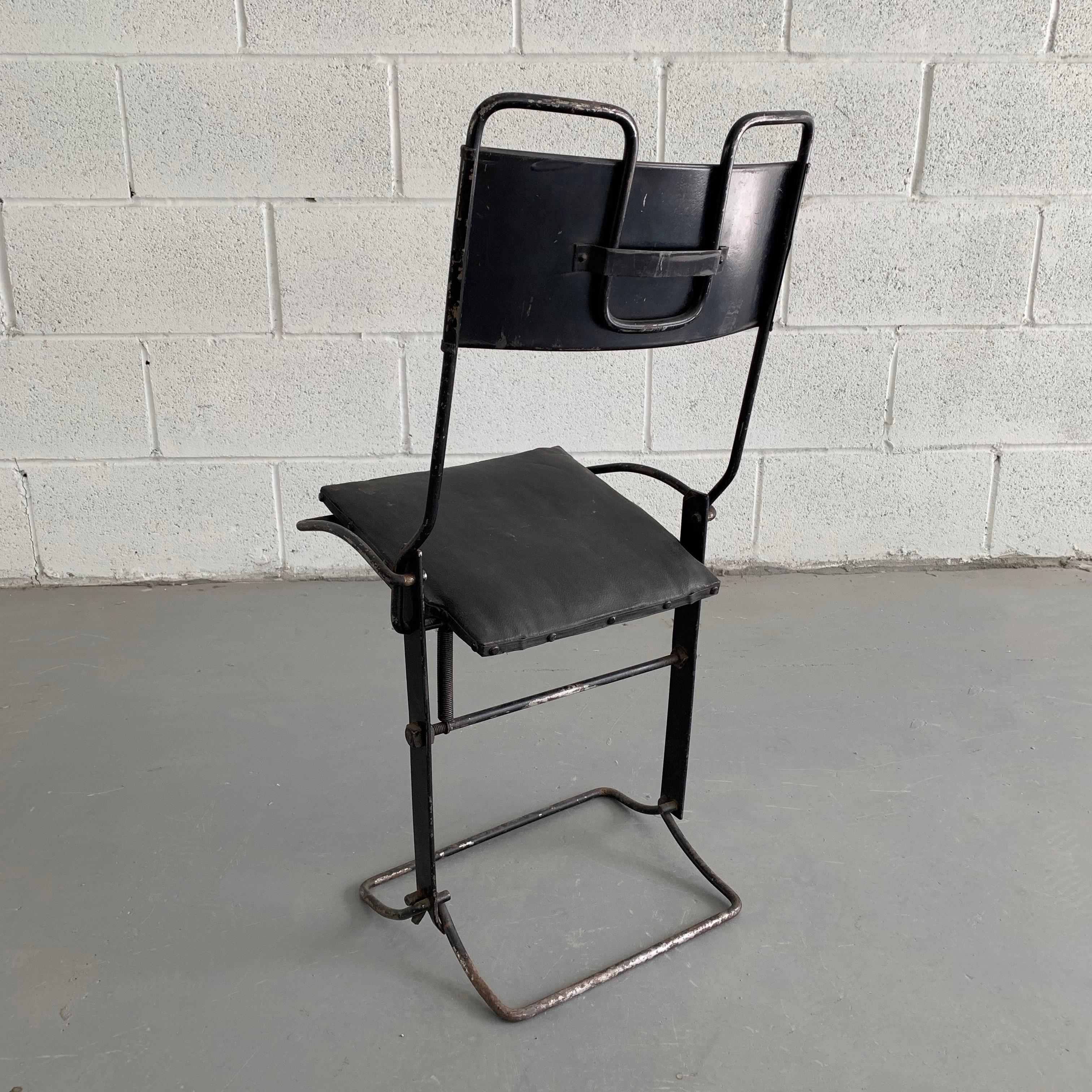 Antiker klappbarer Buggy Chair für Kinder (Gegossen) im Angebot
