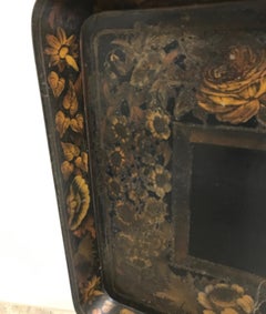 Antique Black and Gold Paper Mâché Tea Table, England, Circa 1870s