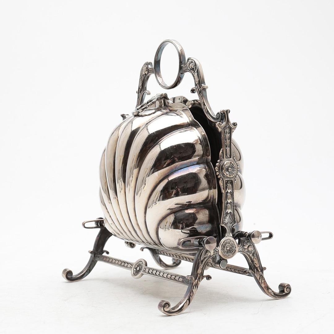 Early 20th Century Antique Folding Silver Plated Shell Biscuit Box Victorian by Fenton Brothers For Sale