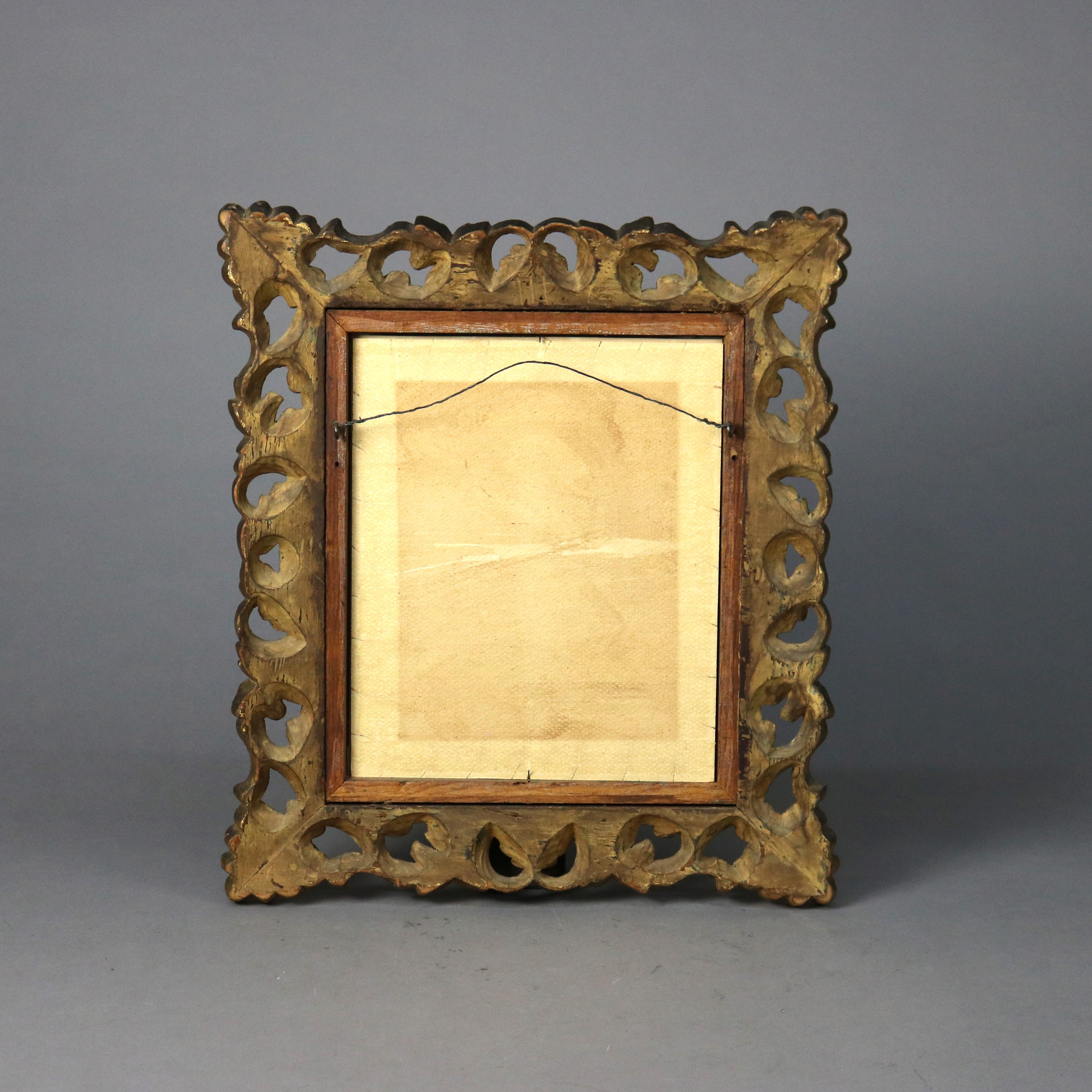 XIXe siècle Cadre ancien en bois doré en forme de feuillage avec un portrait signé d'une fille du 19ème siècle en vente