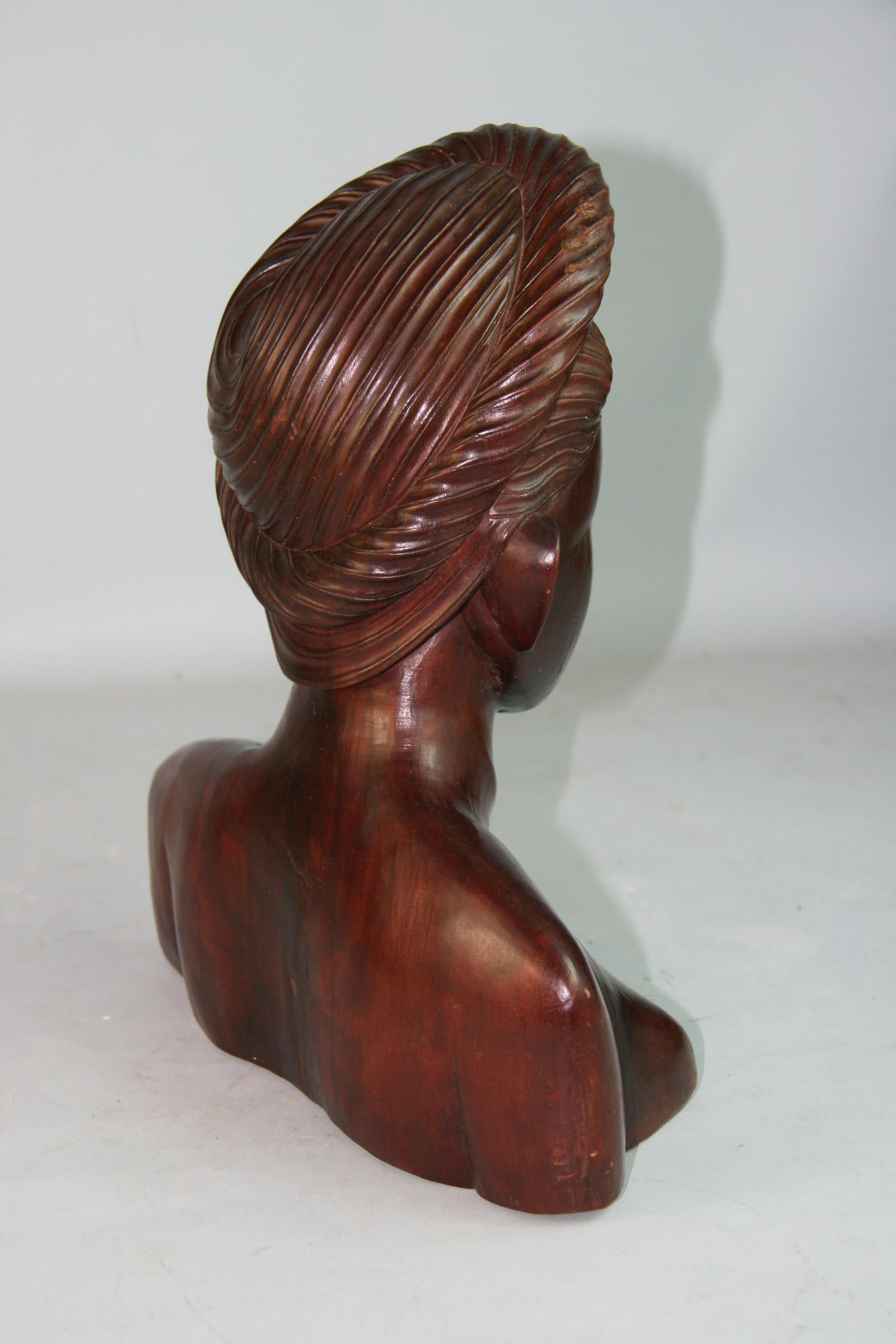 Antique Folk Art Cambodian Carved Wood Princess Sculpture In Good Condition For Sale In Douglas Manor, NY