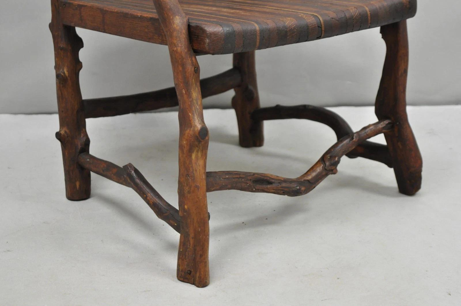 Antique Folk Art Handmade Wooden Twig Branch Adirondack Small Childs Chair (Holz) im Angebot