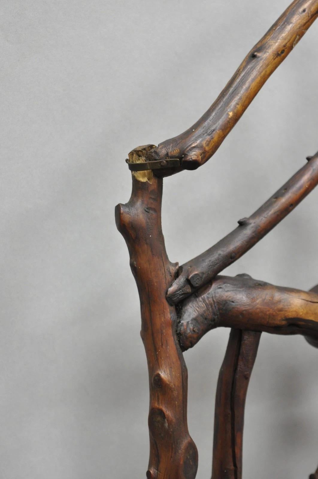 Antique Folk Art Handmade Wooden Twig Branch Adirondack Small Childs Chair im Angebot 2