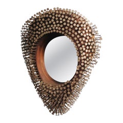 Antique Folk Art Mirror With Nails (Miroir antique avec clous)