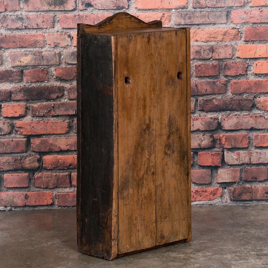 Antique Folk Art Painted Hanging Wall Cabinet In Good Condition In Round Top, TX