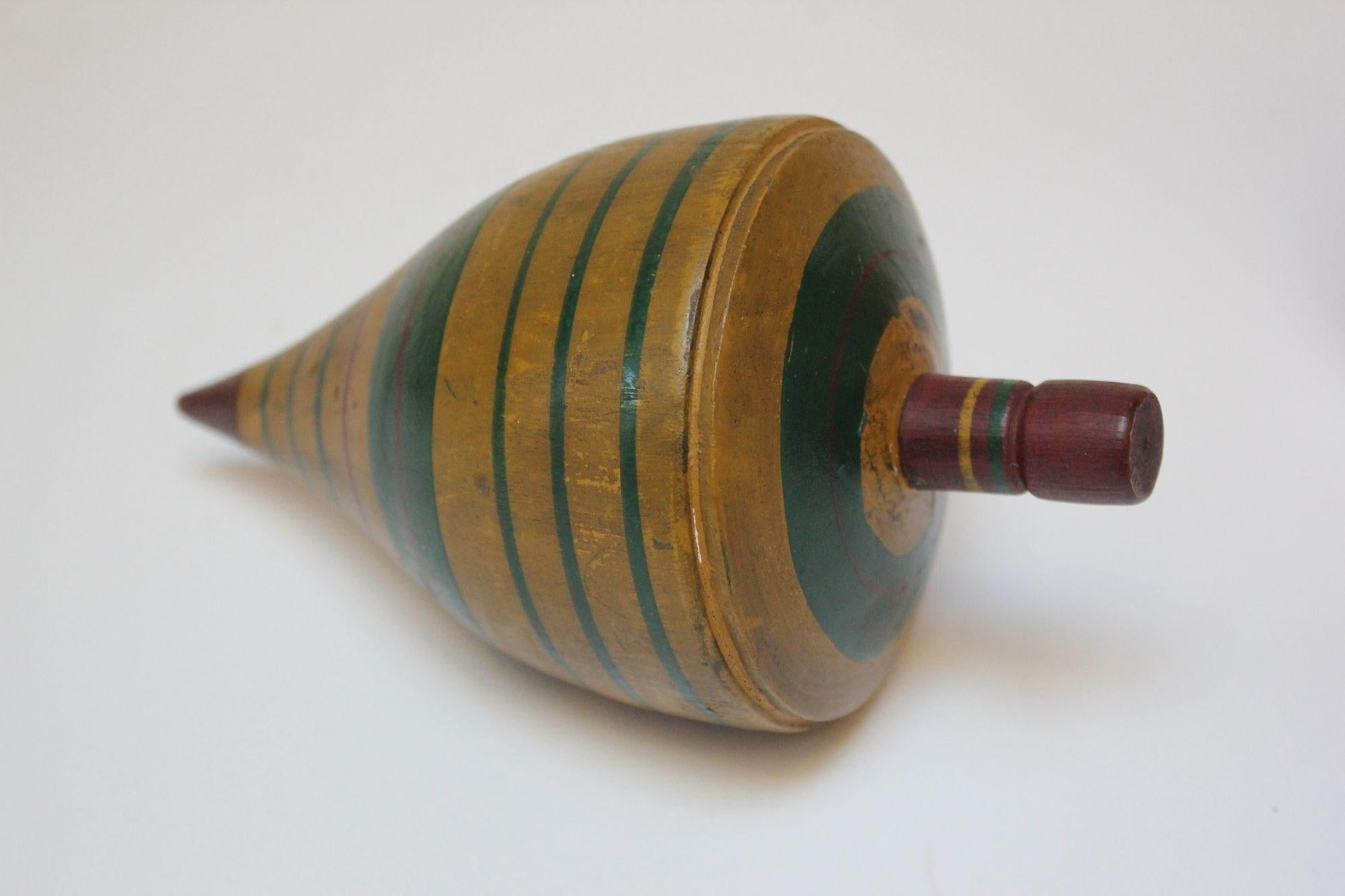 Antique Folk Art Painted Spinning Top Toy In Good Condition For Sale In Brooklyn, NY