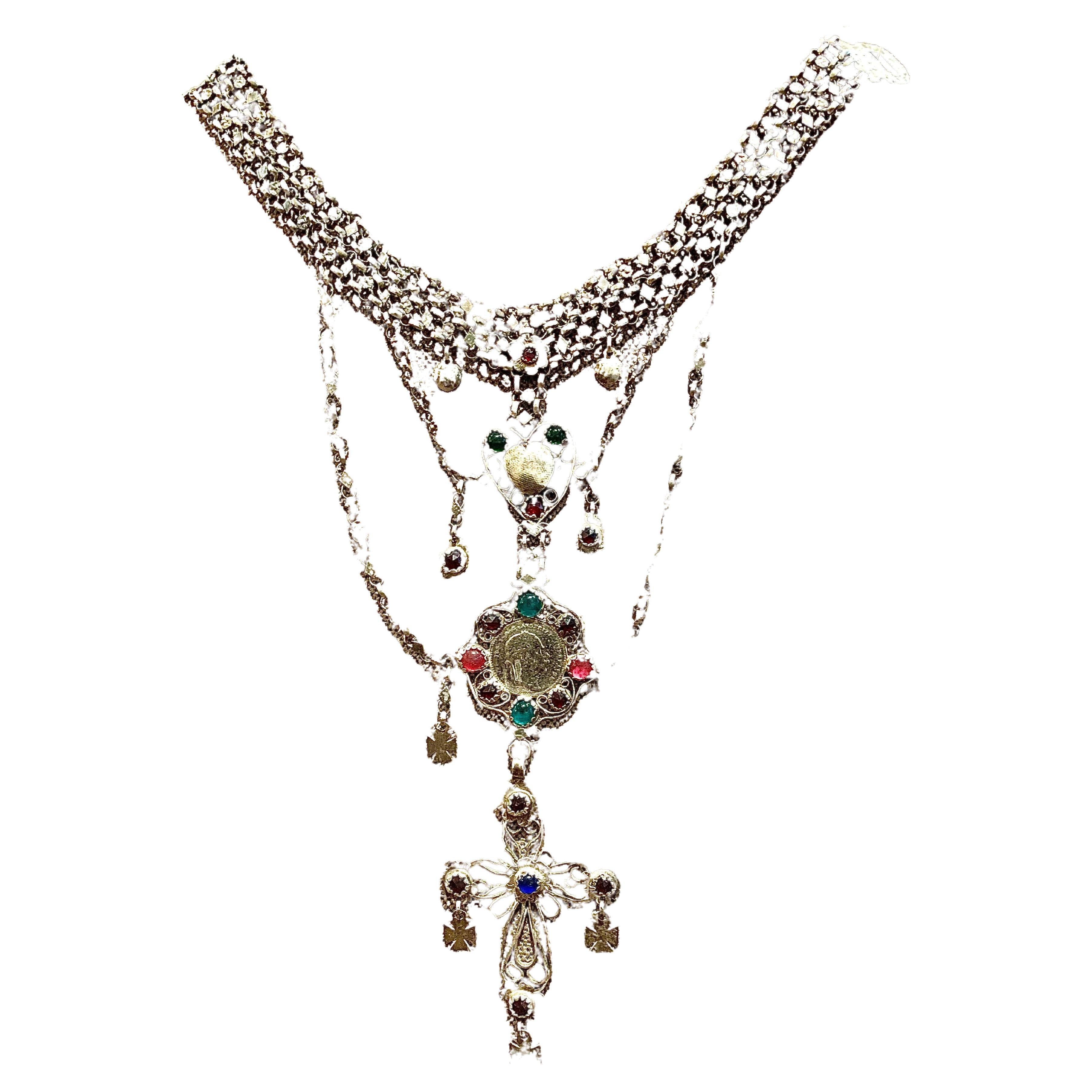 Antike volkstümliche Choker-Halskette mit Silber-Glasmünze-Anhänger, Sissi Husband