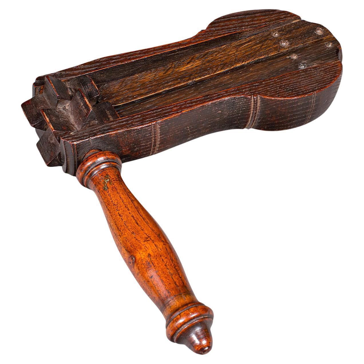 Hochet de football ancien, anglais, orme, souvenirs sportifs, vert, victorien