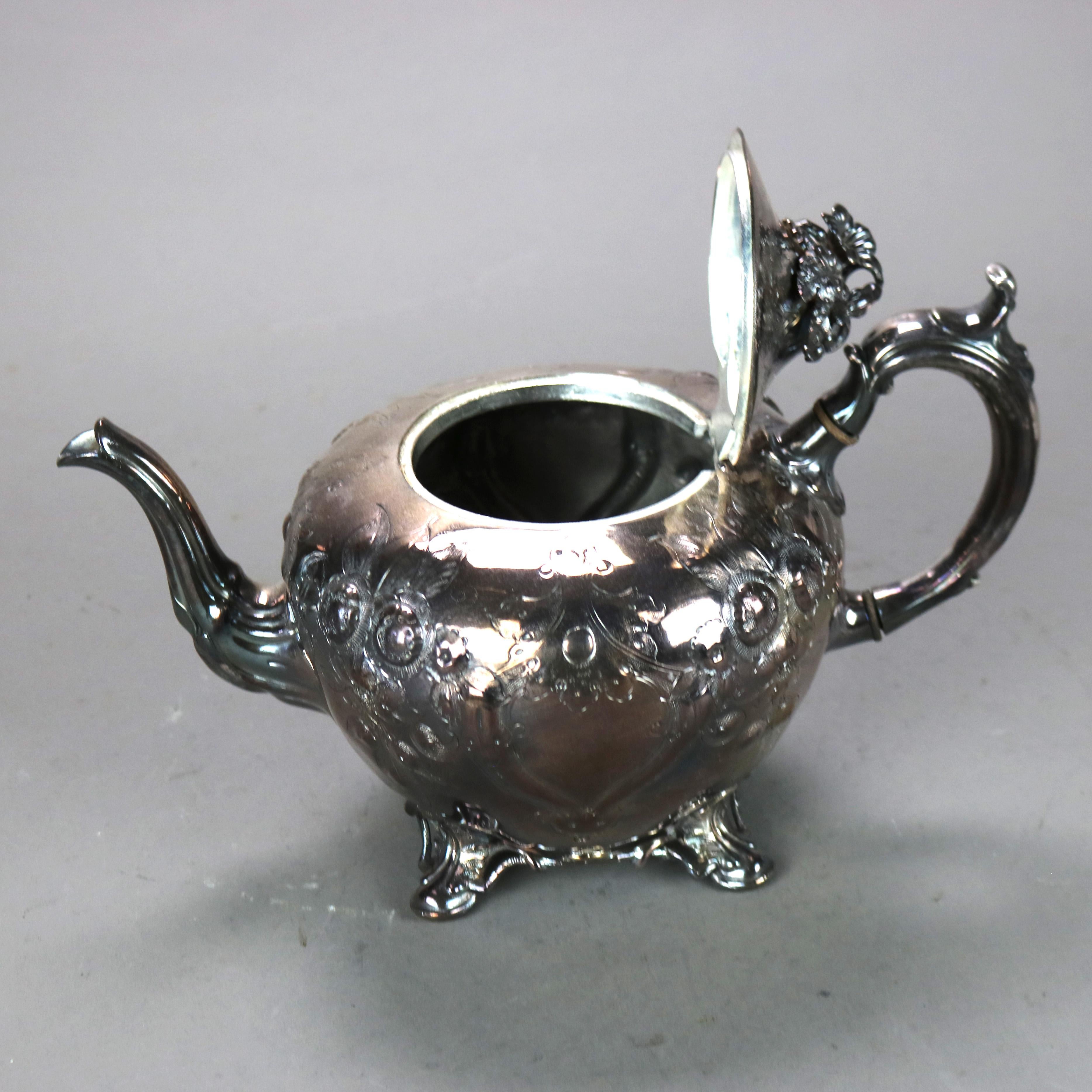 XIXe siècle Théière ancienne sur pied en métal argenté C1890 en vente