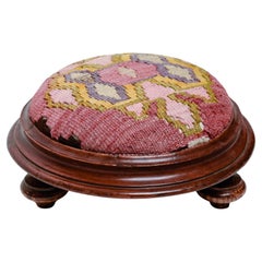 Reposapiés de madera