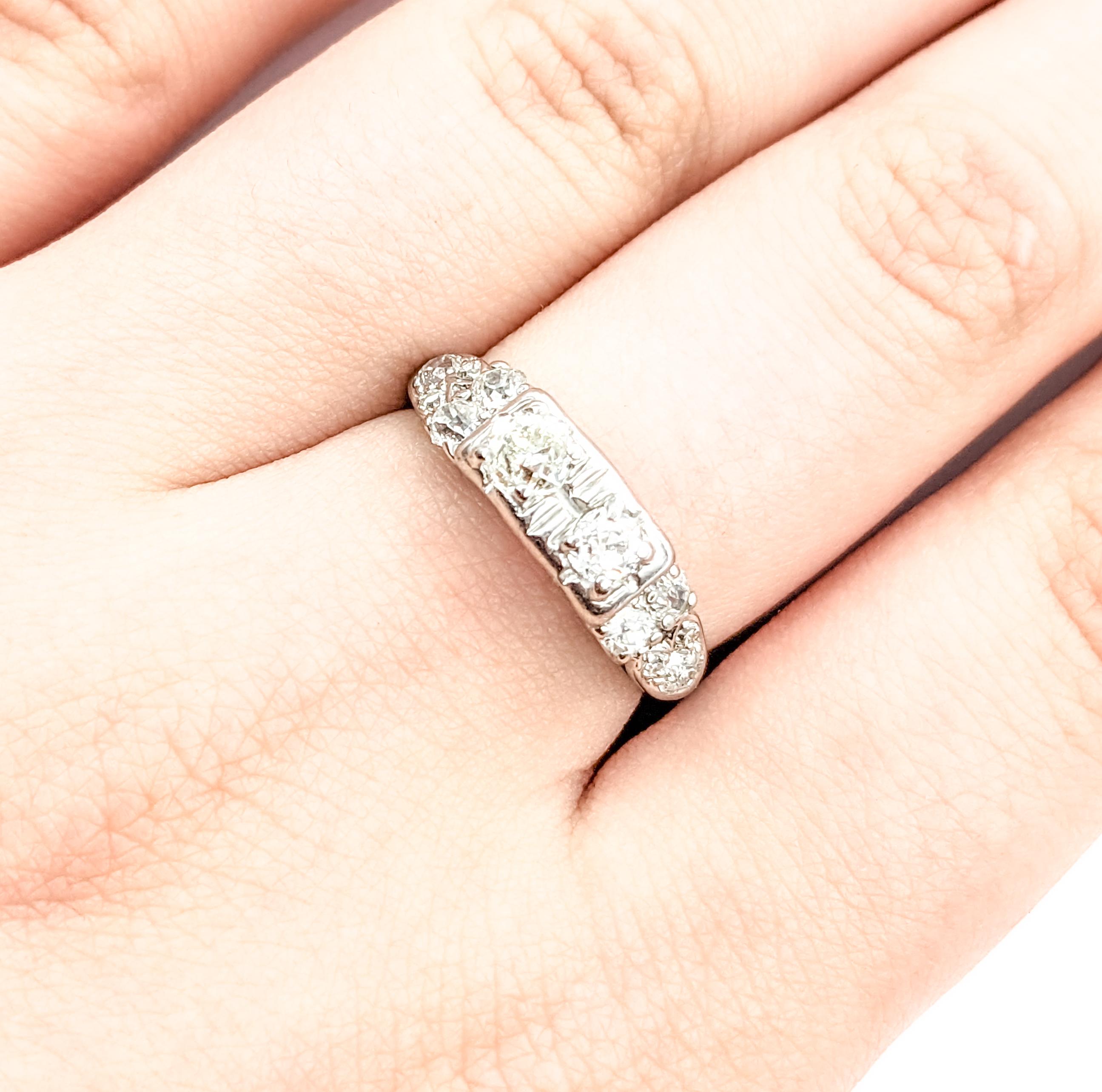 Art Nouveau 1.07ctw Antique Diamond Ring In White Gold For Sale