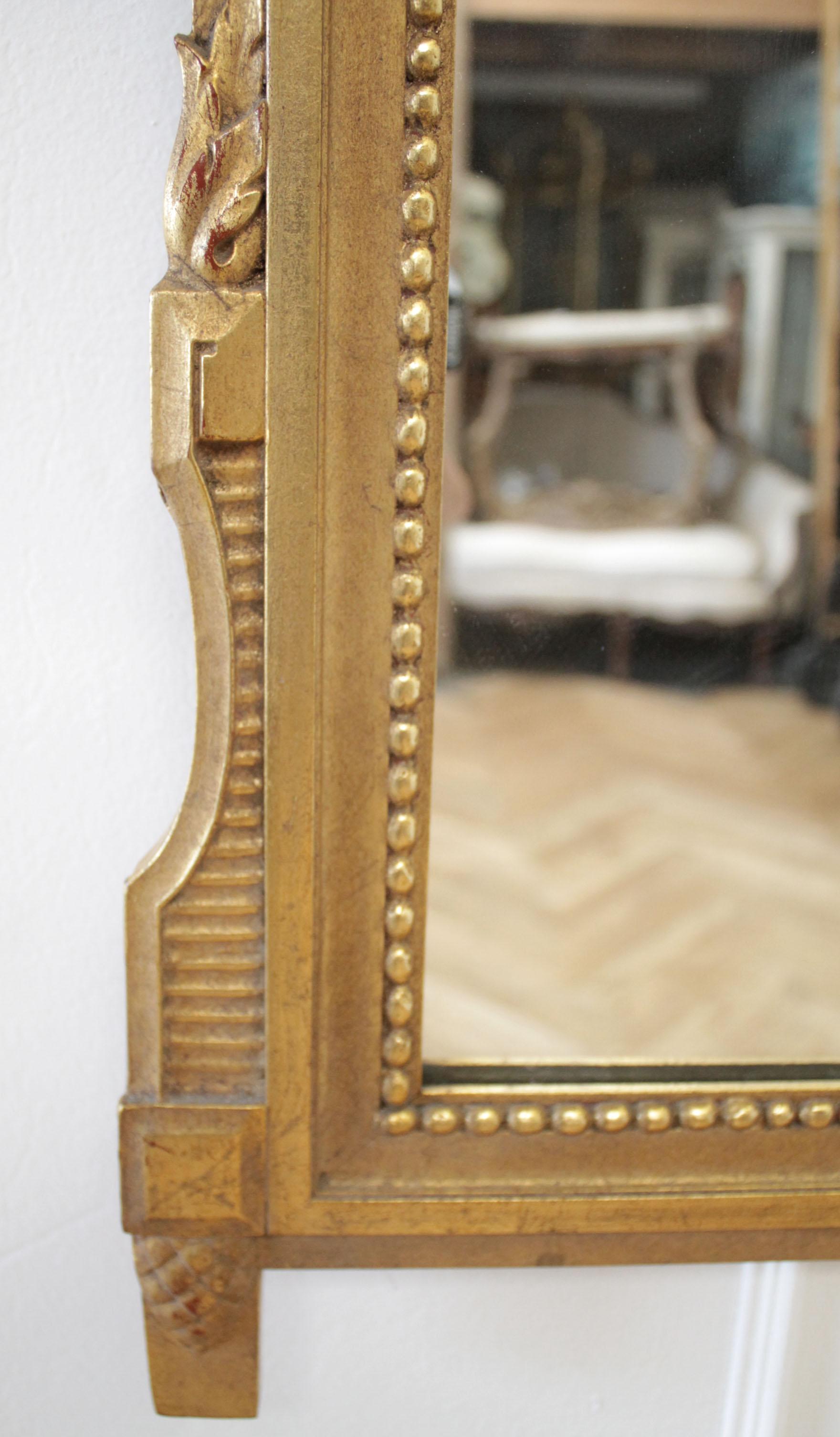 Antique French Louis XV Style Giltwood Mirror In Good Condition In Brea, CA