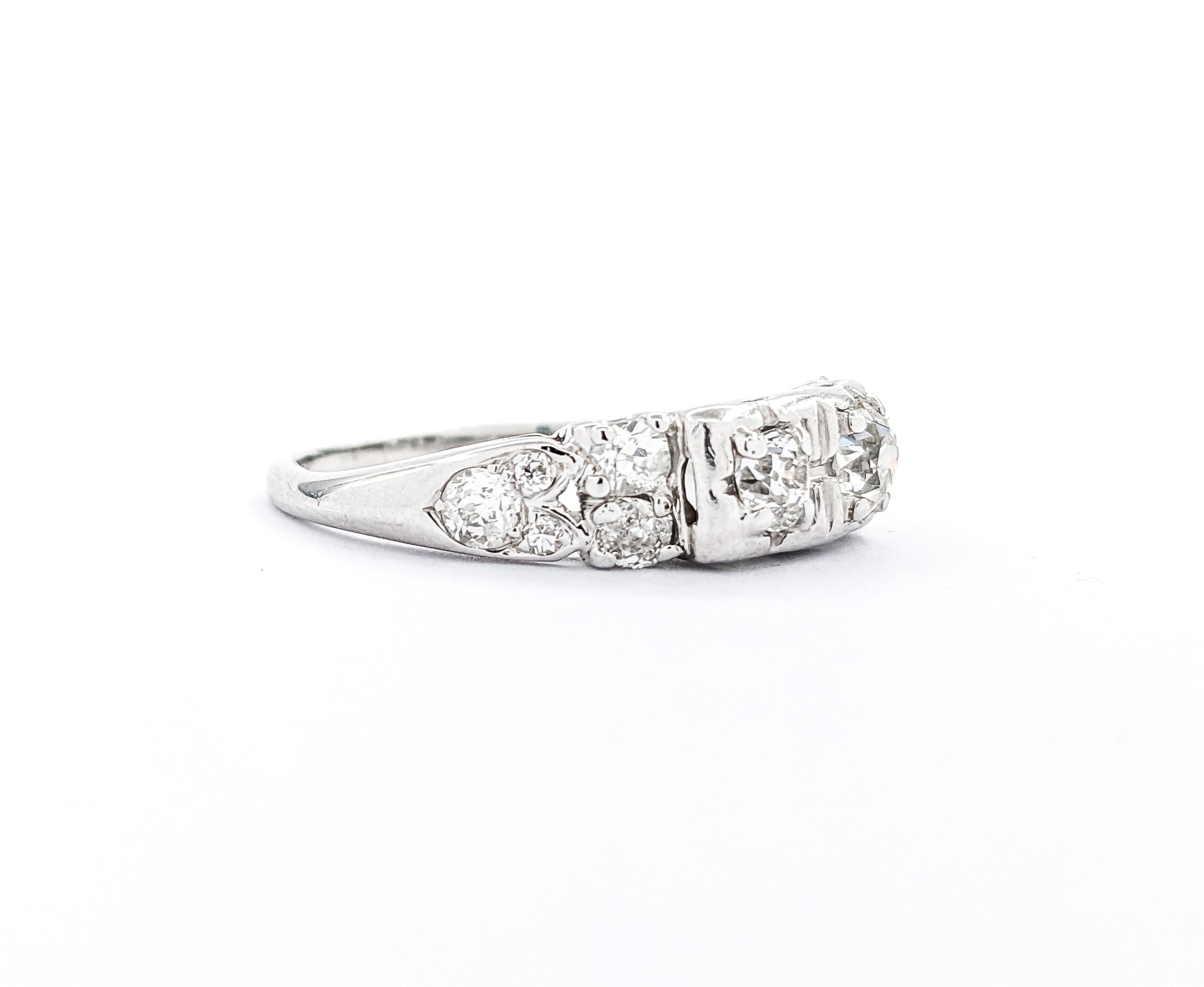 Women's 1.07ctw Antique Diamond Ring In White Gold For Sale