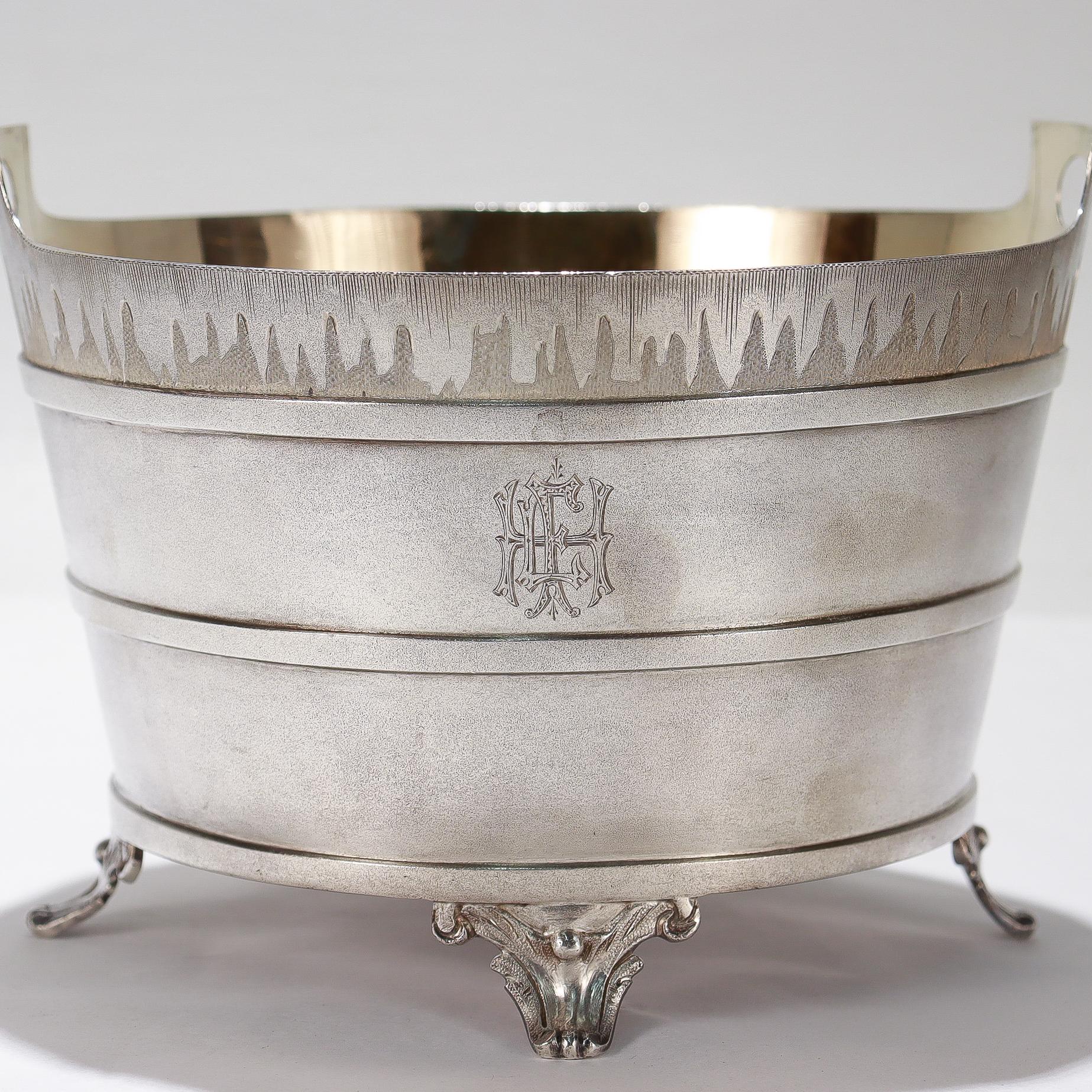 Antigua cubitera Ford & Tupper de plata de ley de la Edad Dorada con forma de barril Movimiento estético en venta