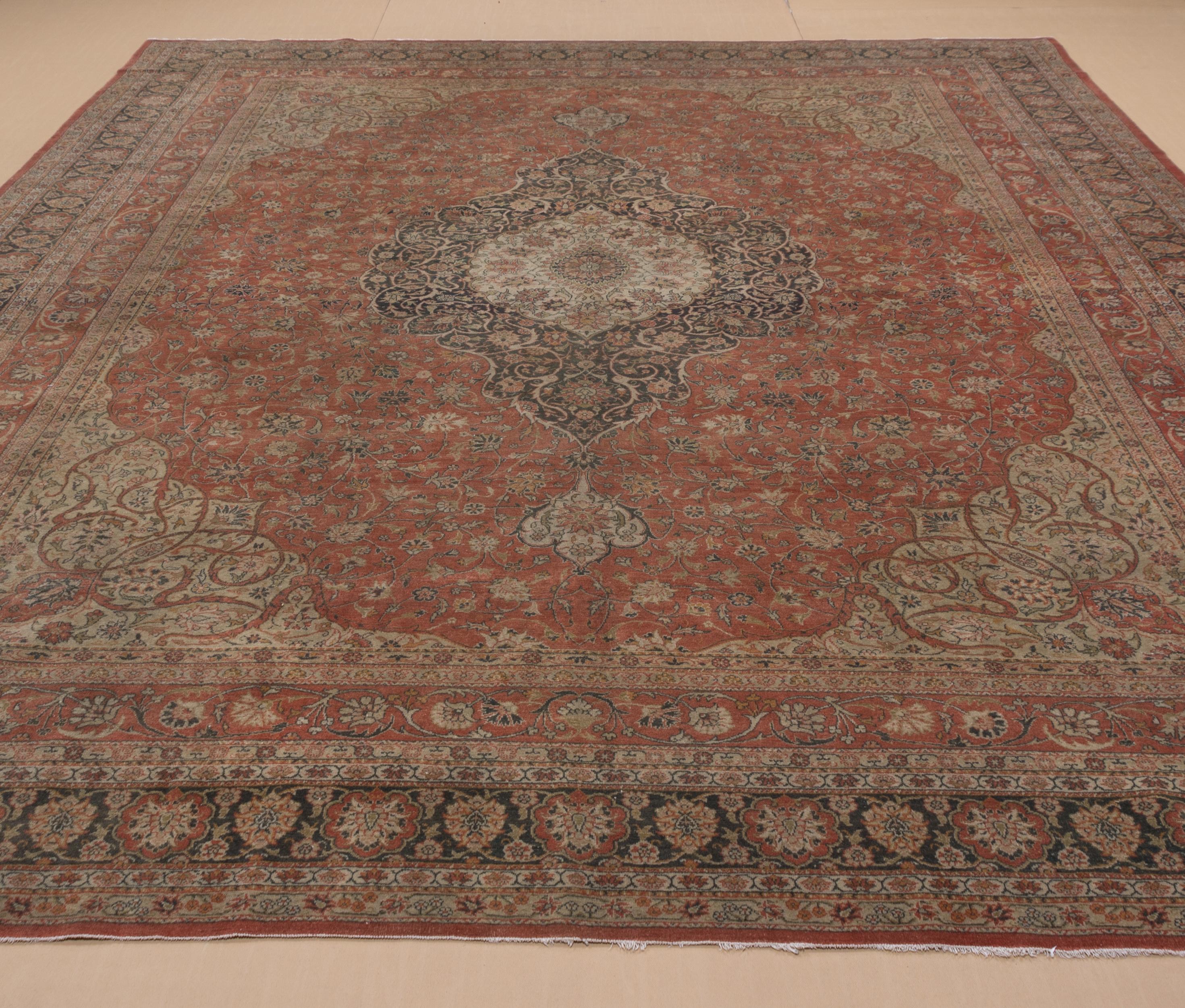 Antique Formal Sivas Carpet, circa 1930s For Sale 3