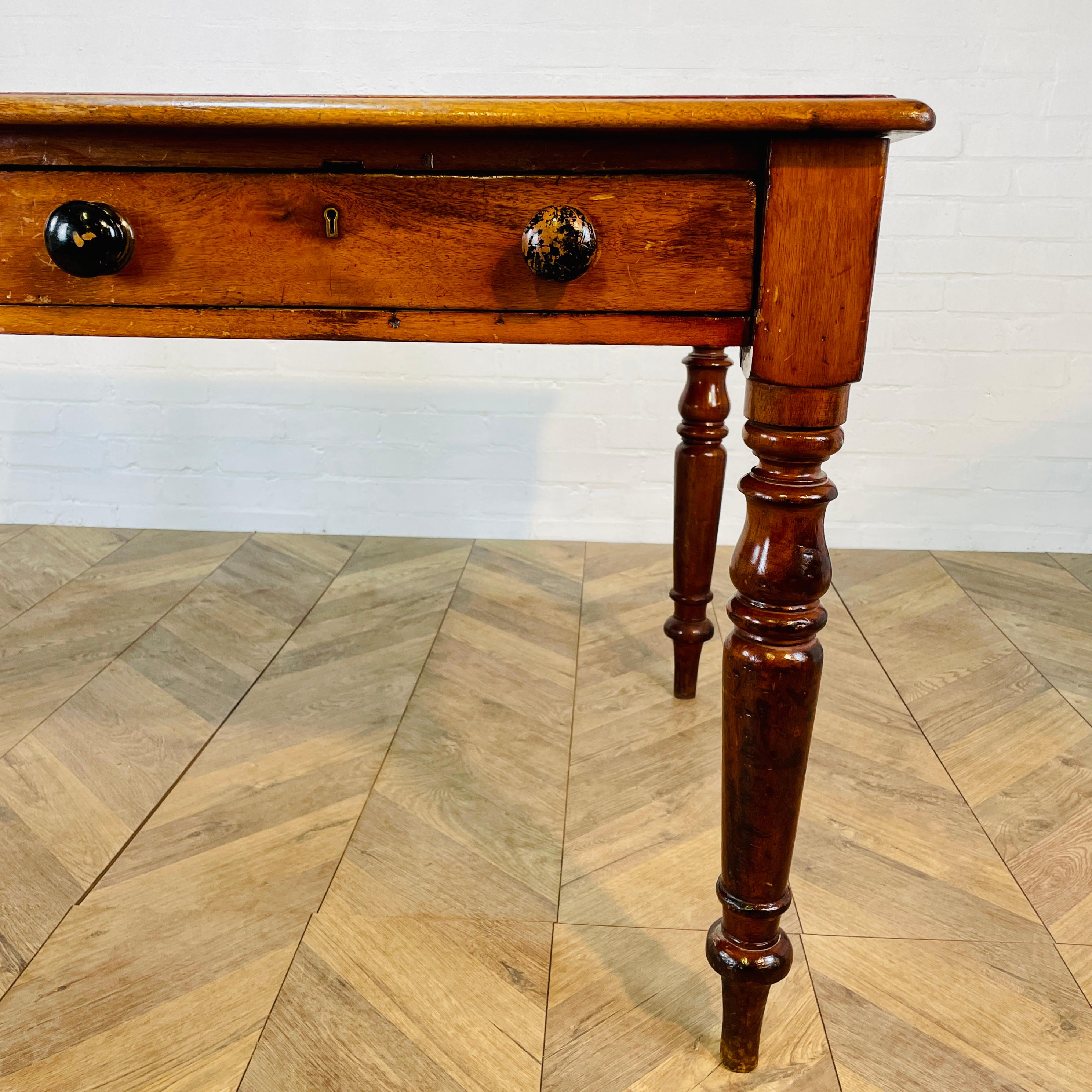 Antique, Former Cambridge University Library Oak Table, 1890s In Good Condition In Ely, GB