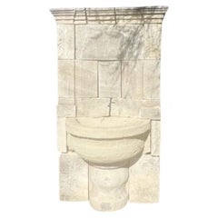 Fontaine Re-Edition avec bassin antique