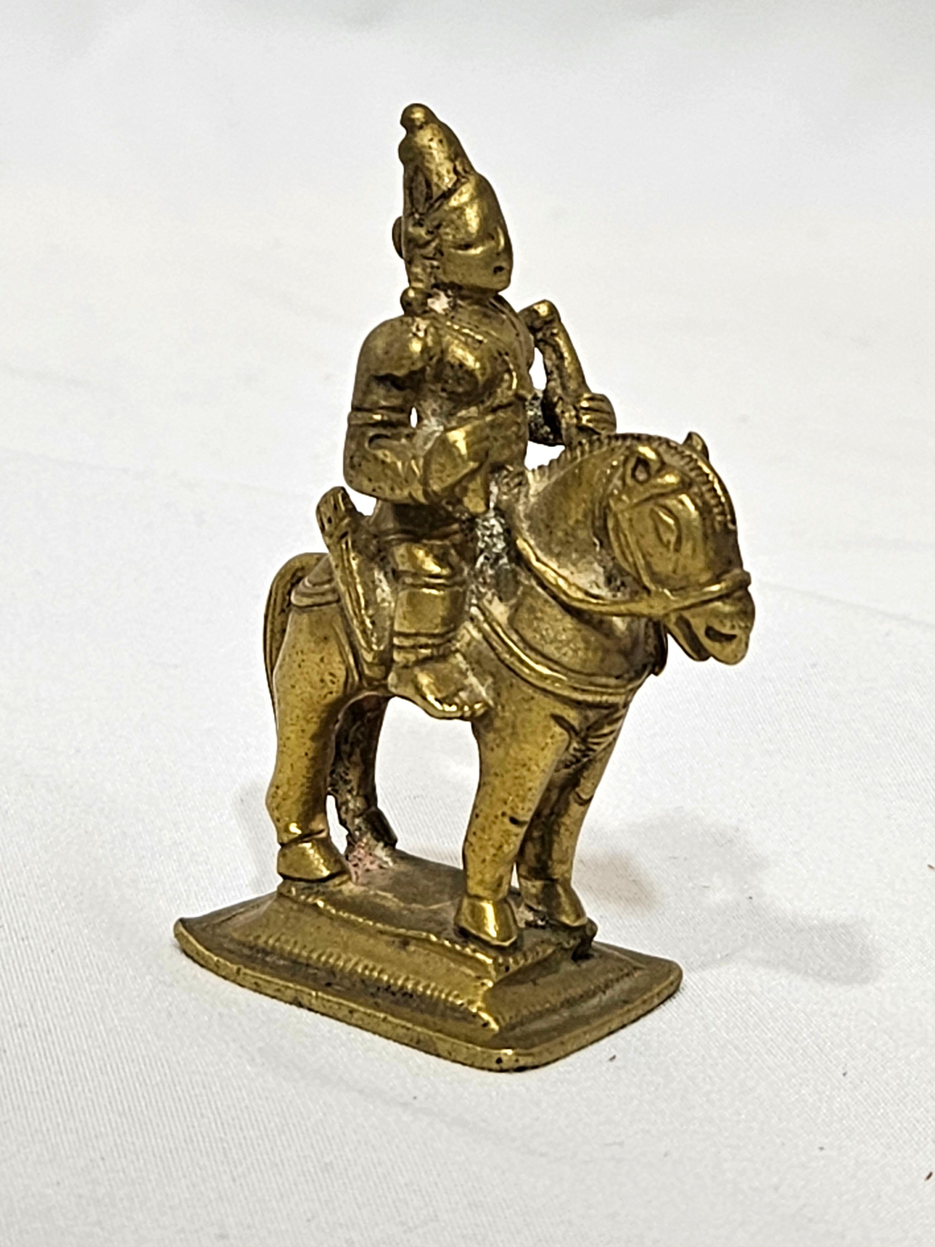 Antiche quattro figure indiane in bronzo in vendita 4
