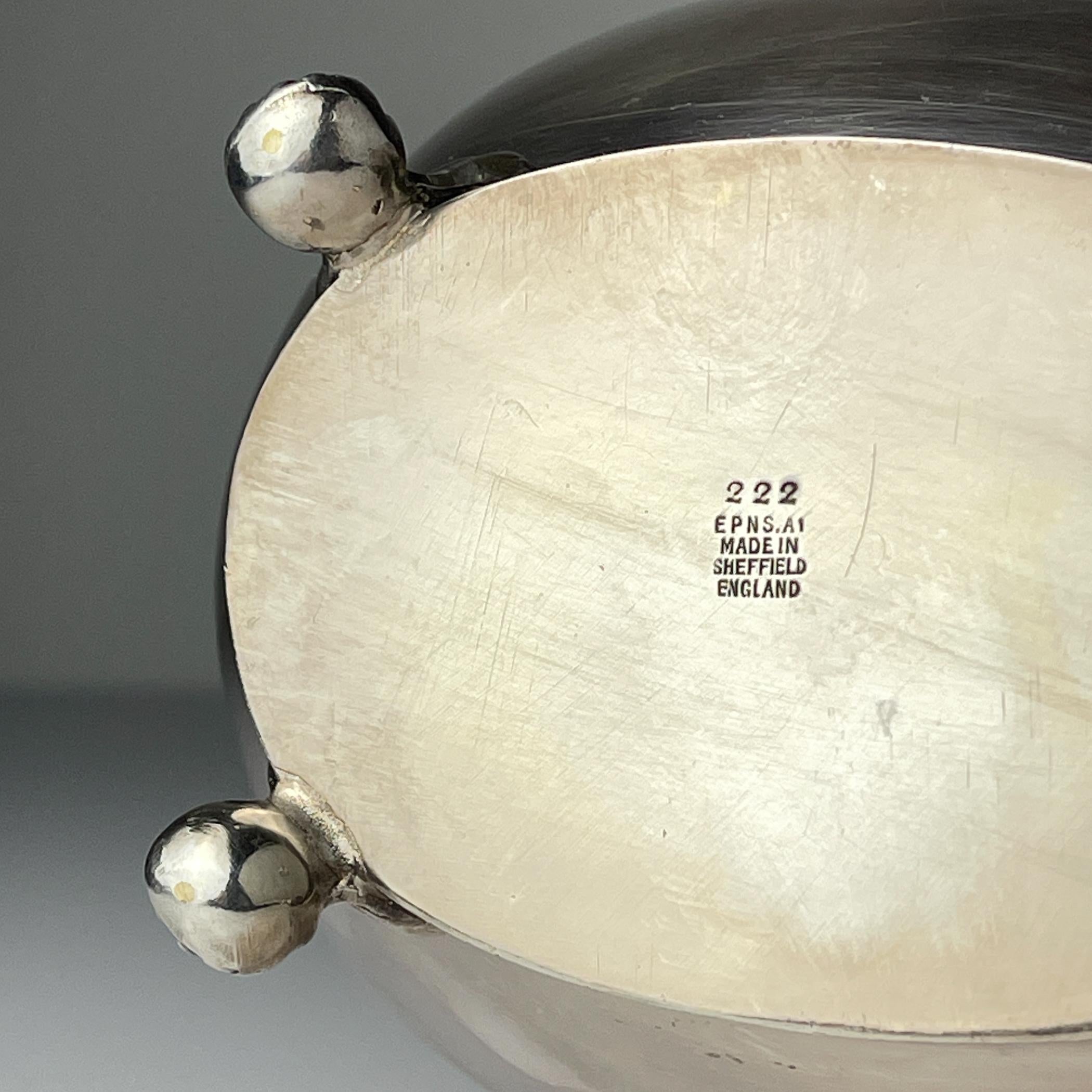 Antique four piece silver tea set, Sheffield, England, 1930s For Sale 4