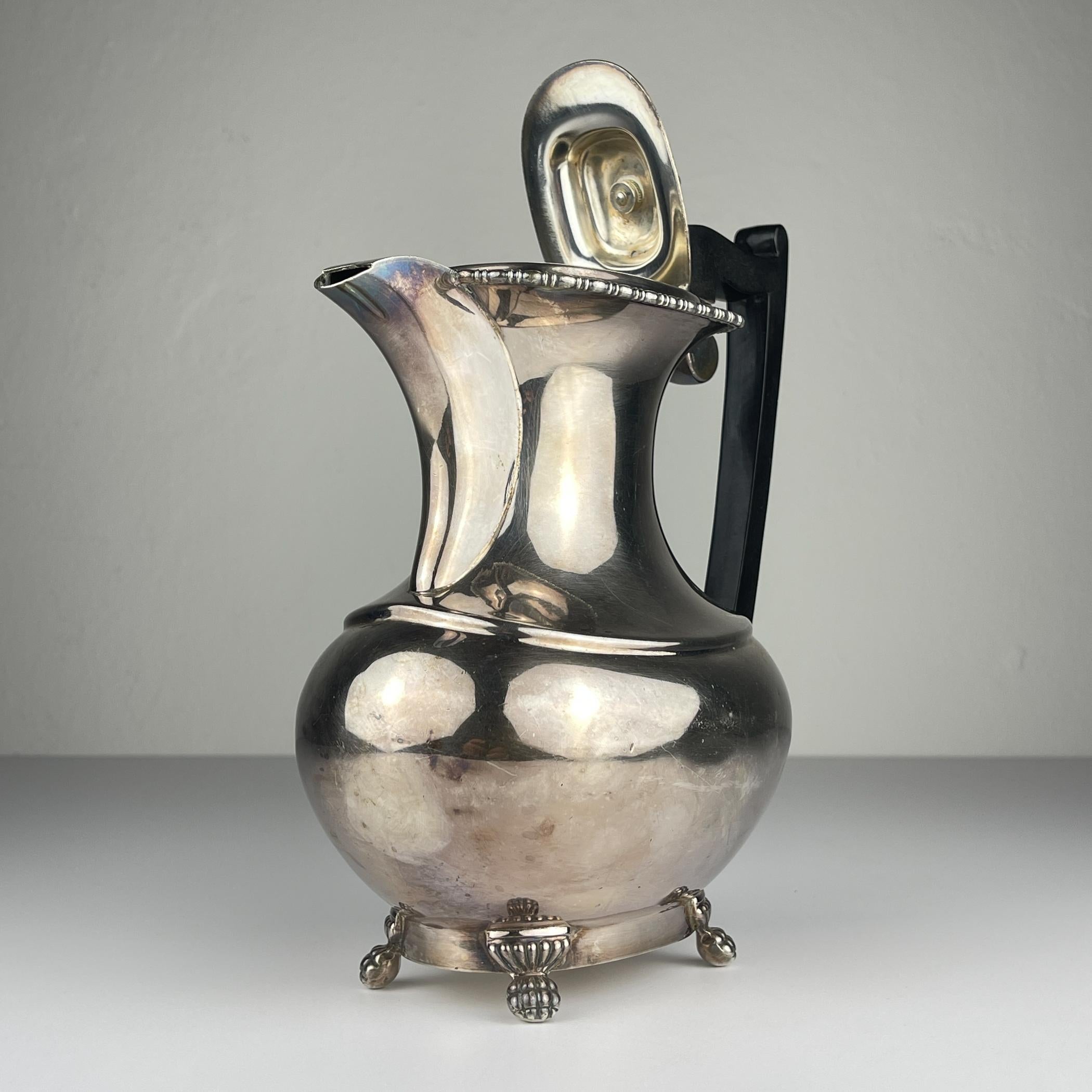 Antique four piece silver tea set, Sheffield, England, 1930s For Sale 8