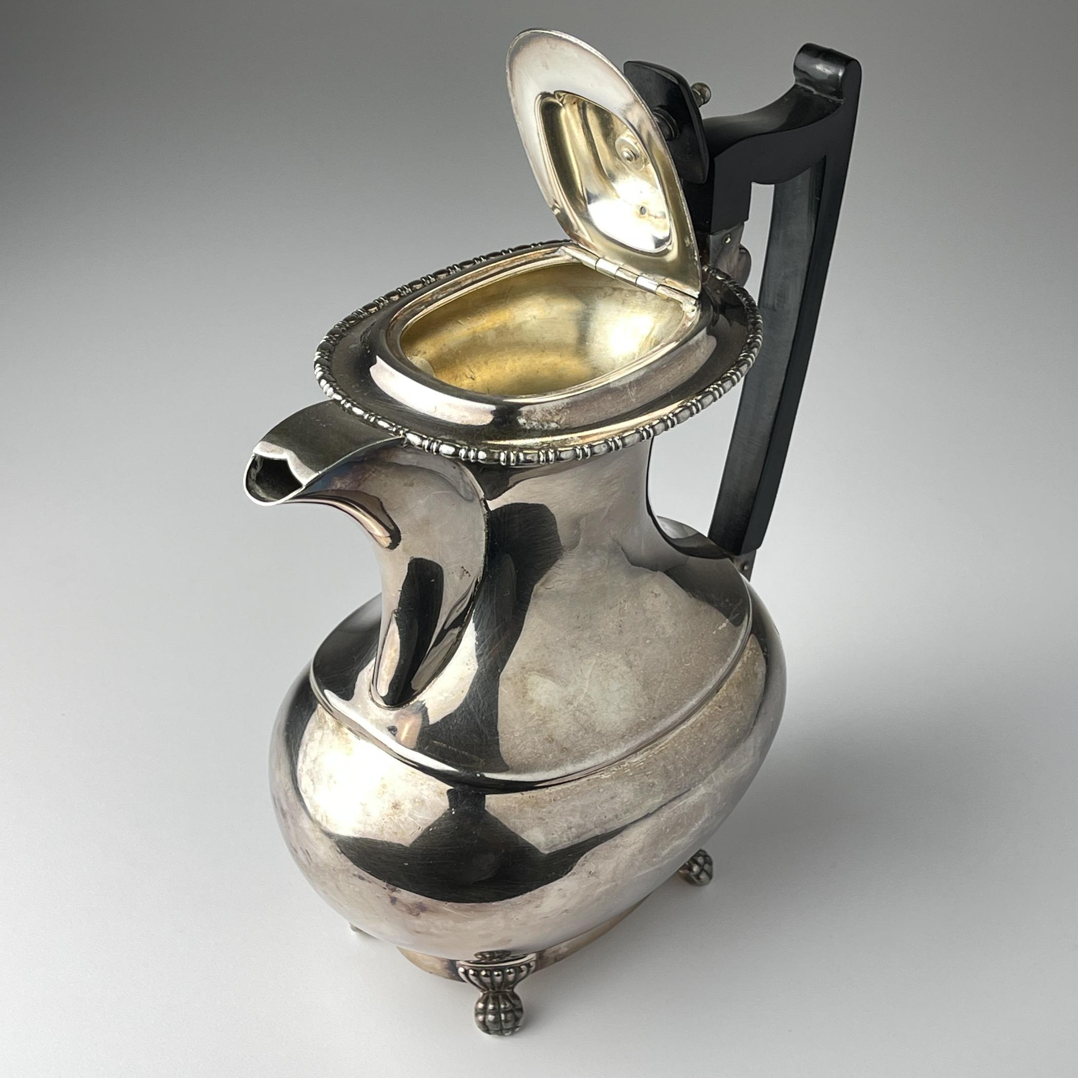 Antique four piece silver tea set, Sheffield, England, 1930s For Sale 9