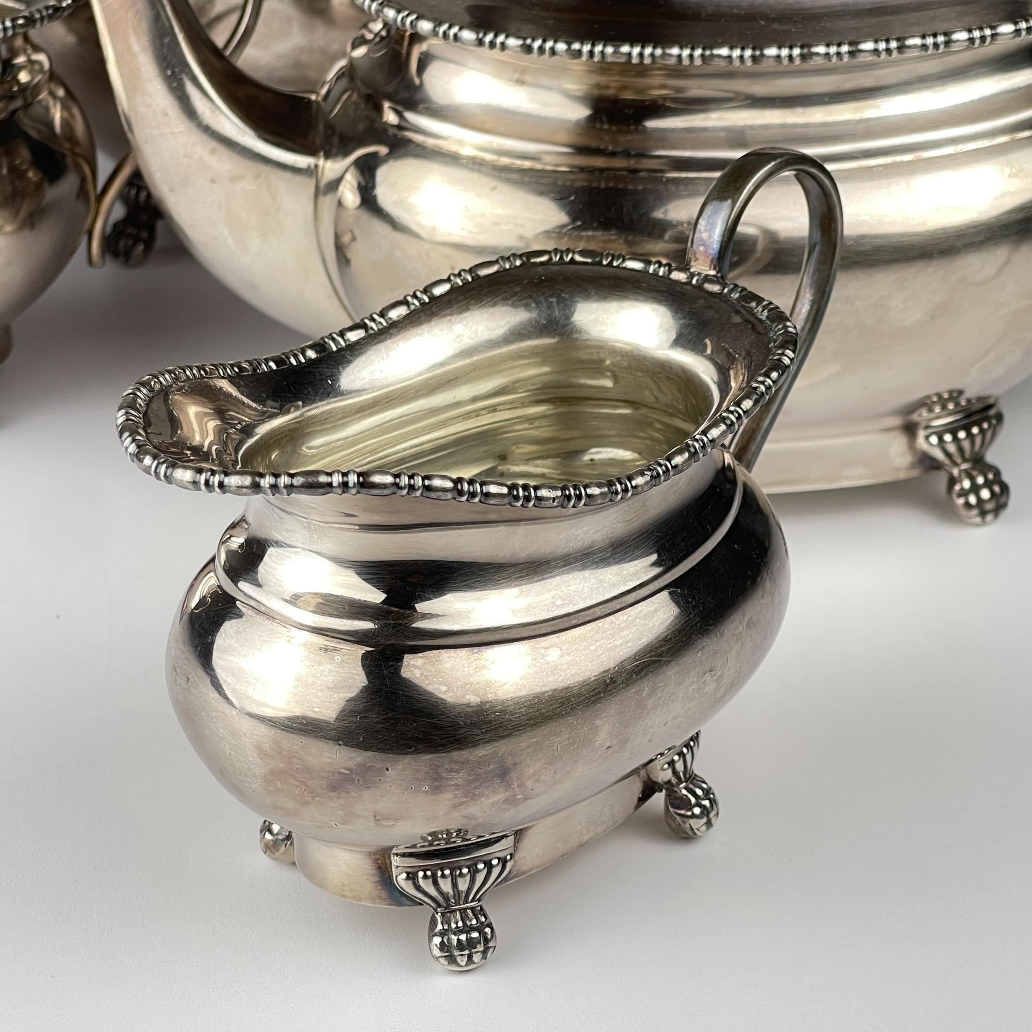 Antique four piece silver tea set, Sheffield, England, 1930s For Sale 12