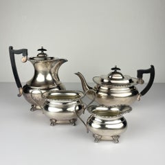Antico servizio da tè in argento con quattro pezzi, Sheffield, Inghilterra, anni '30